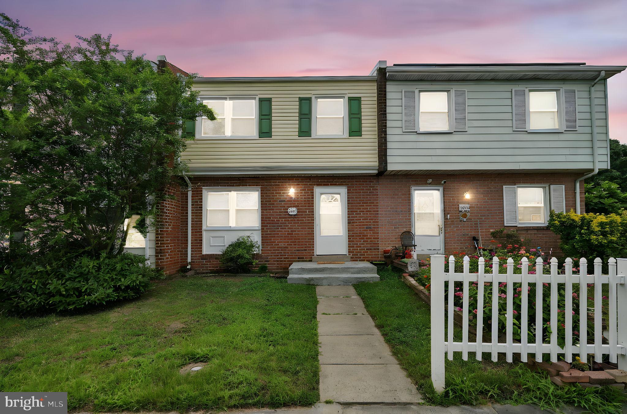 WILLIAMSTOWN - Residential