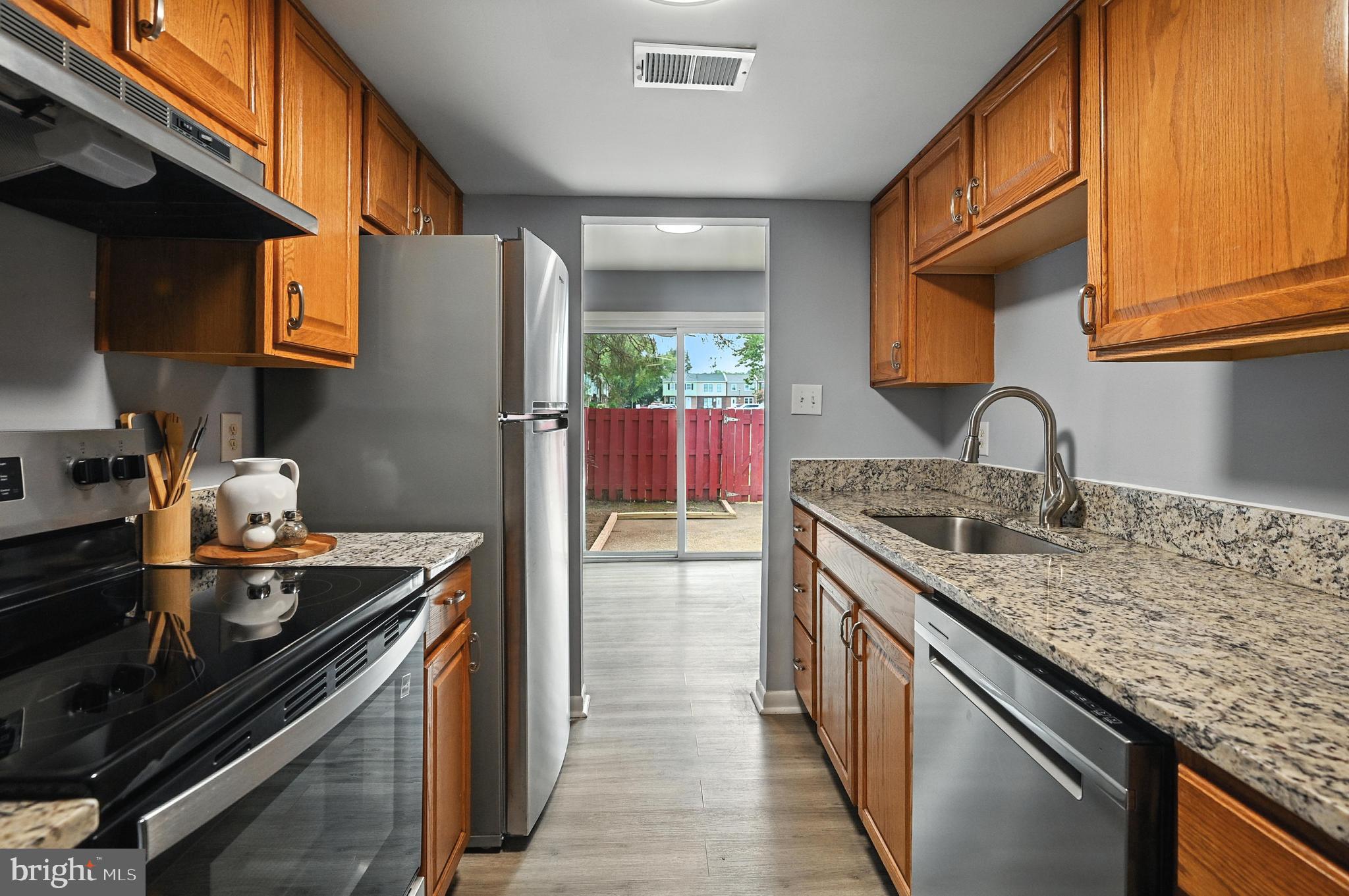 WILLIAMSTOWN - Residential