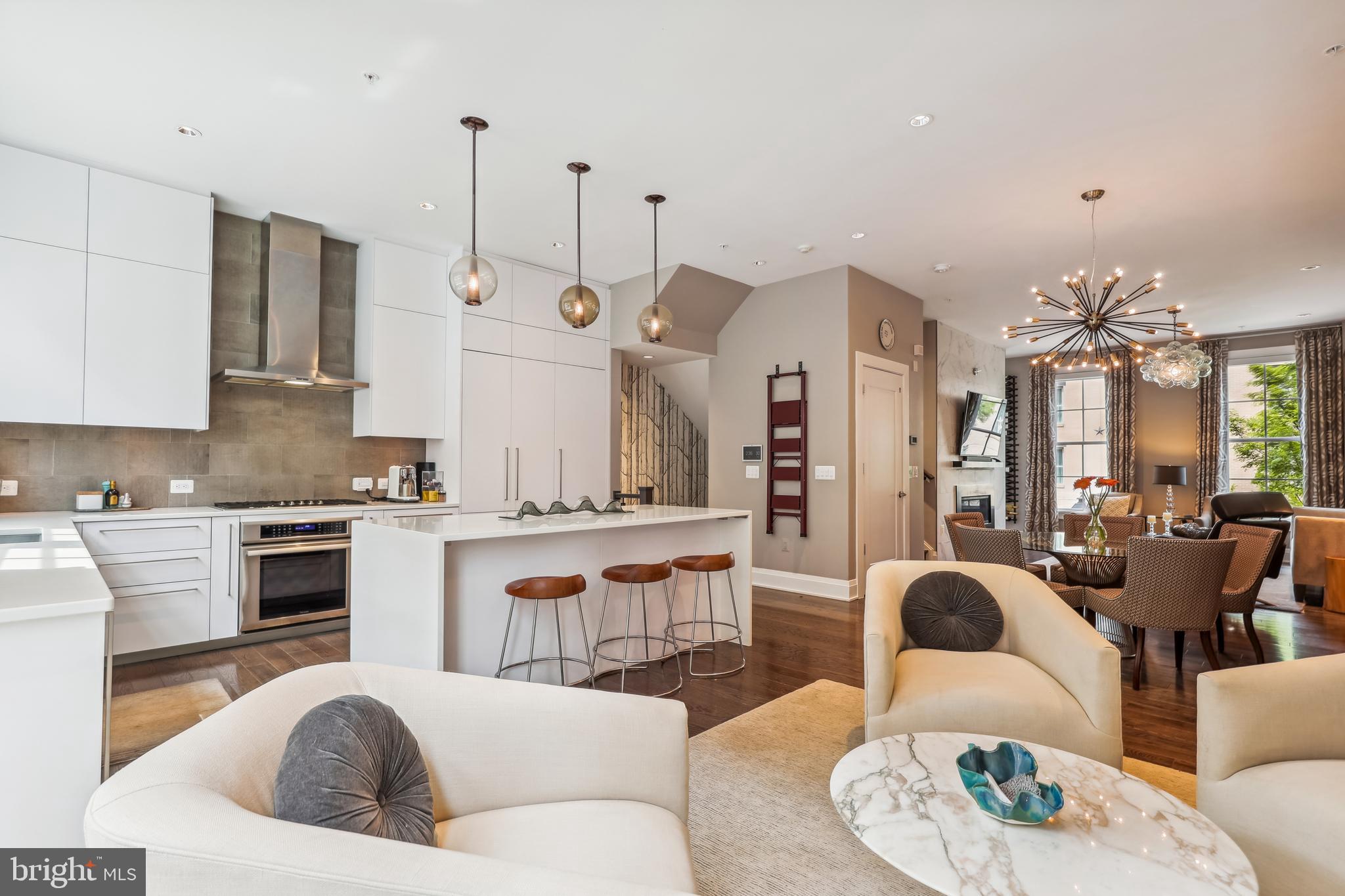 ROBINSON LANDING - Residential