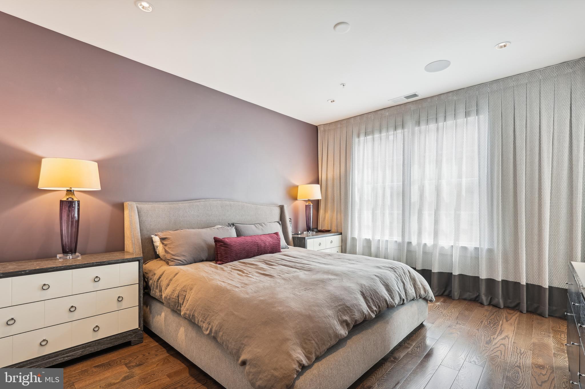 ROBINSON LANDING - Residential