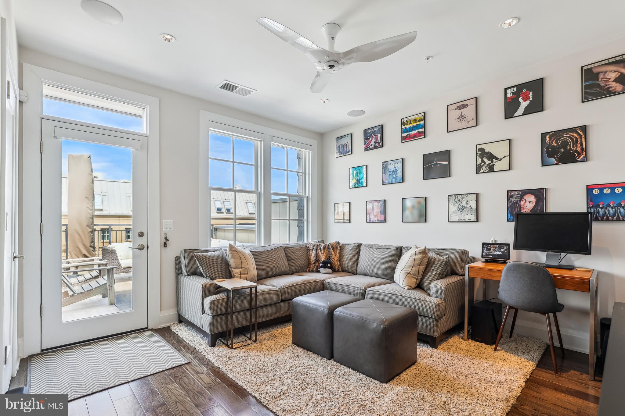 ROBINSON LANDING - Residential