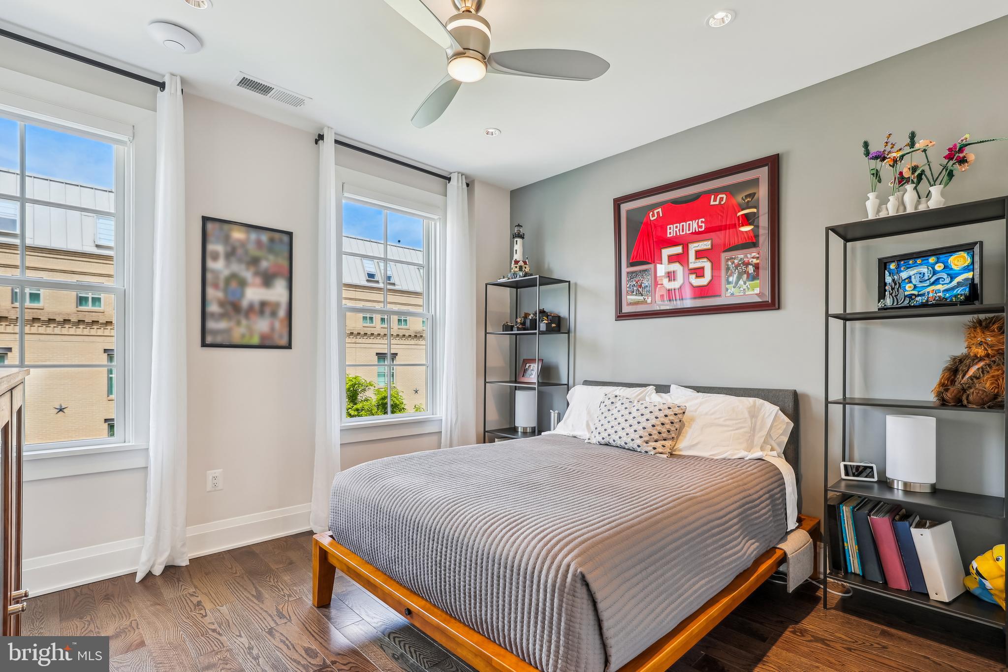 ROBINSON LANDING - Residential