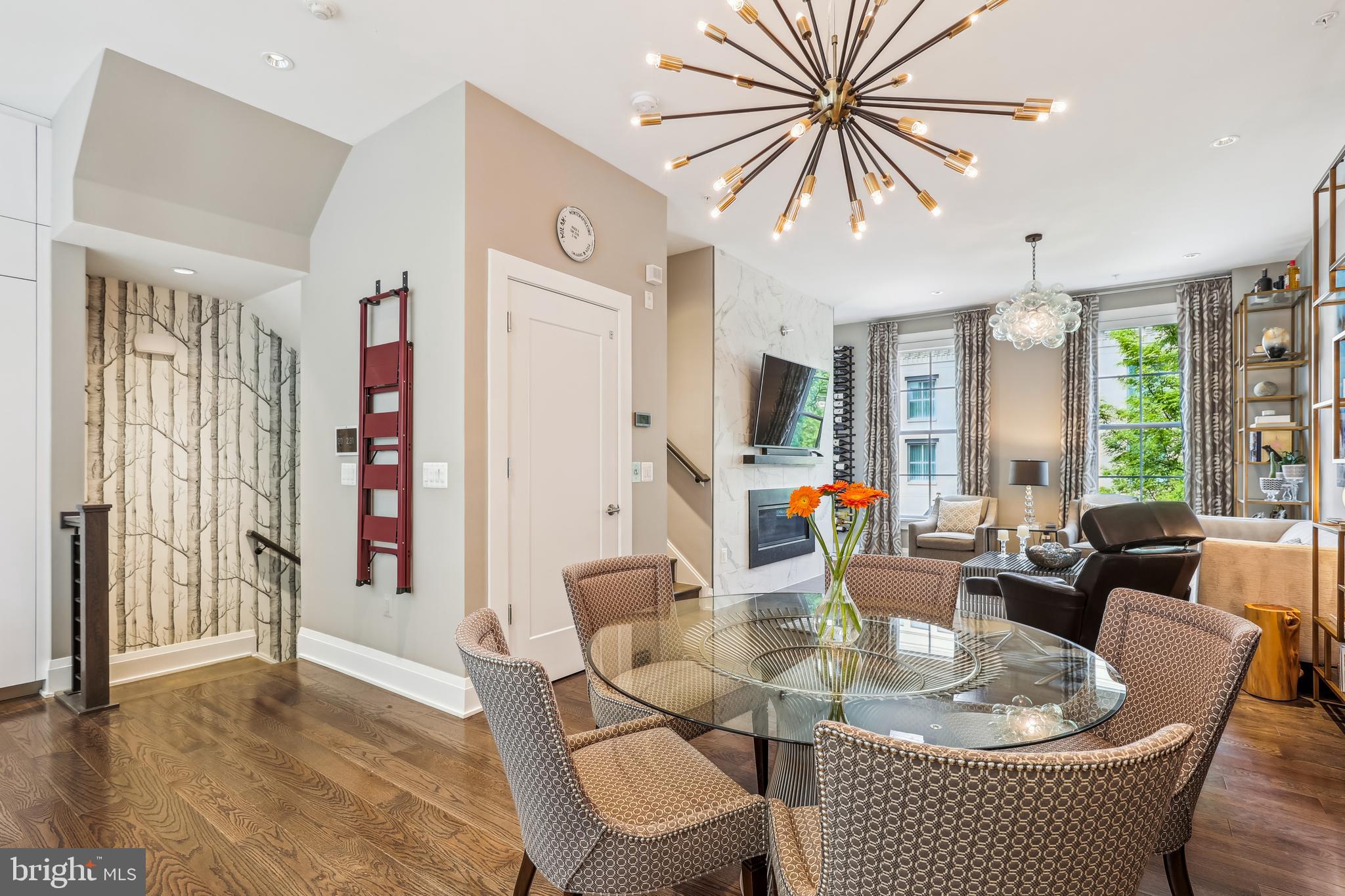 ROBINSON LANDING - Residential