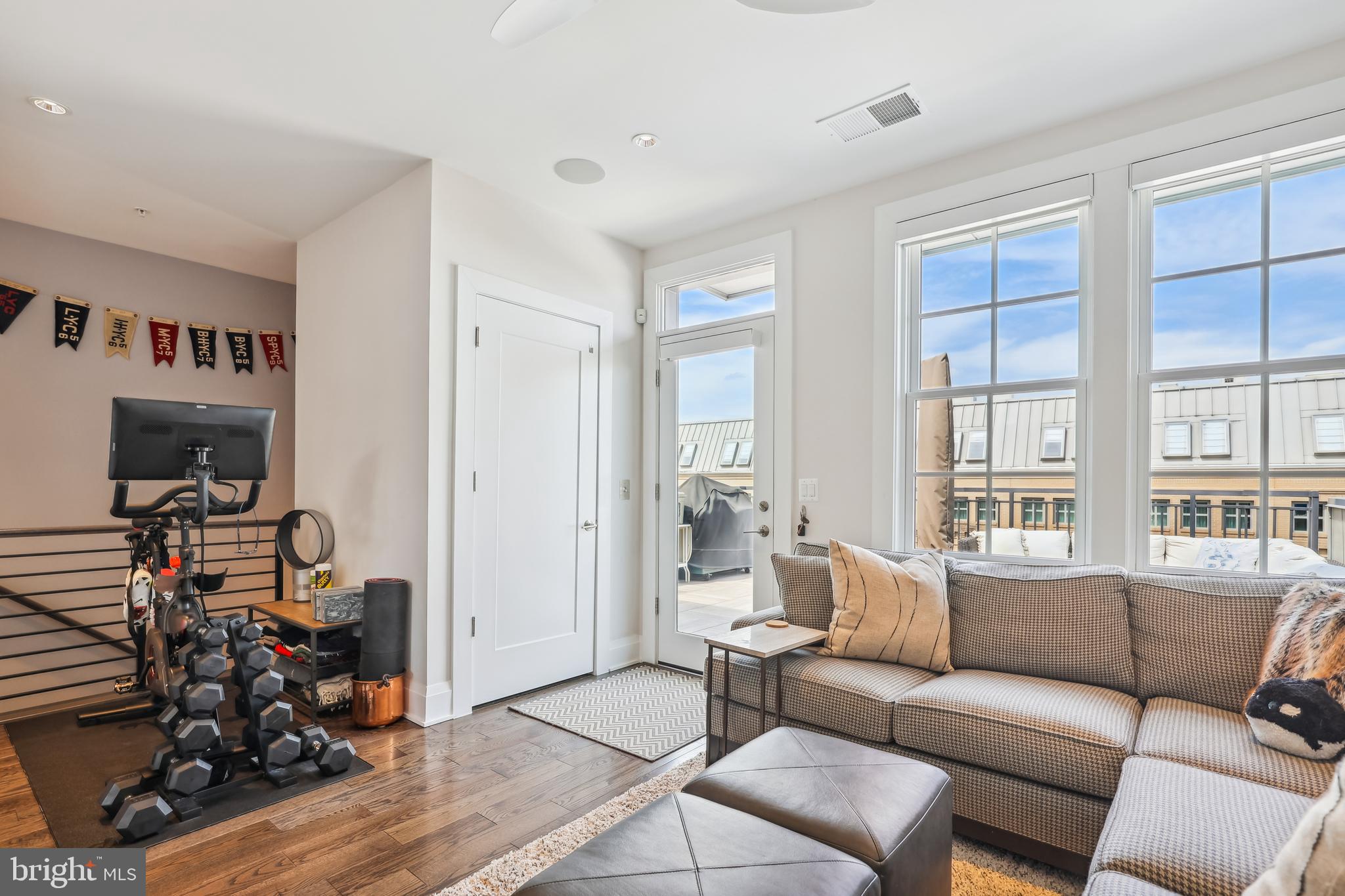 ROBINSON LANDING - Residential