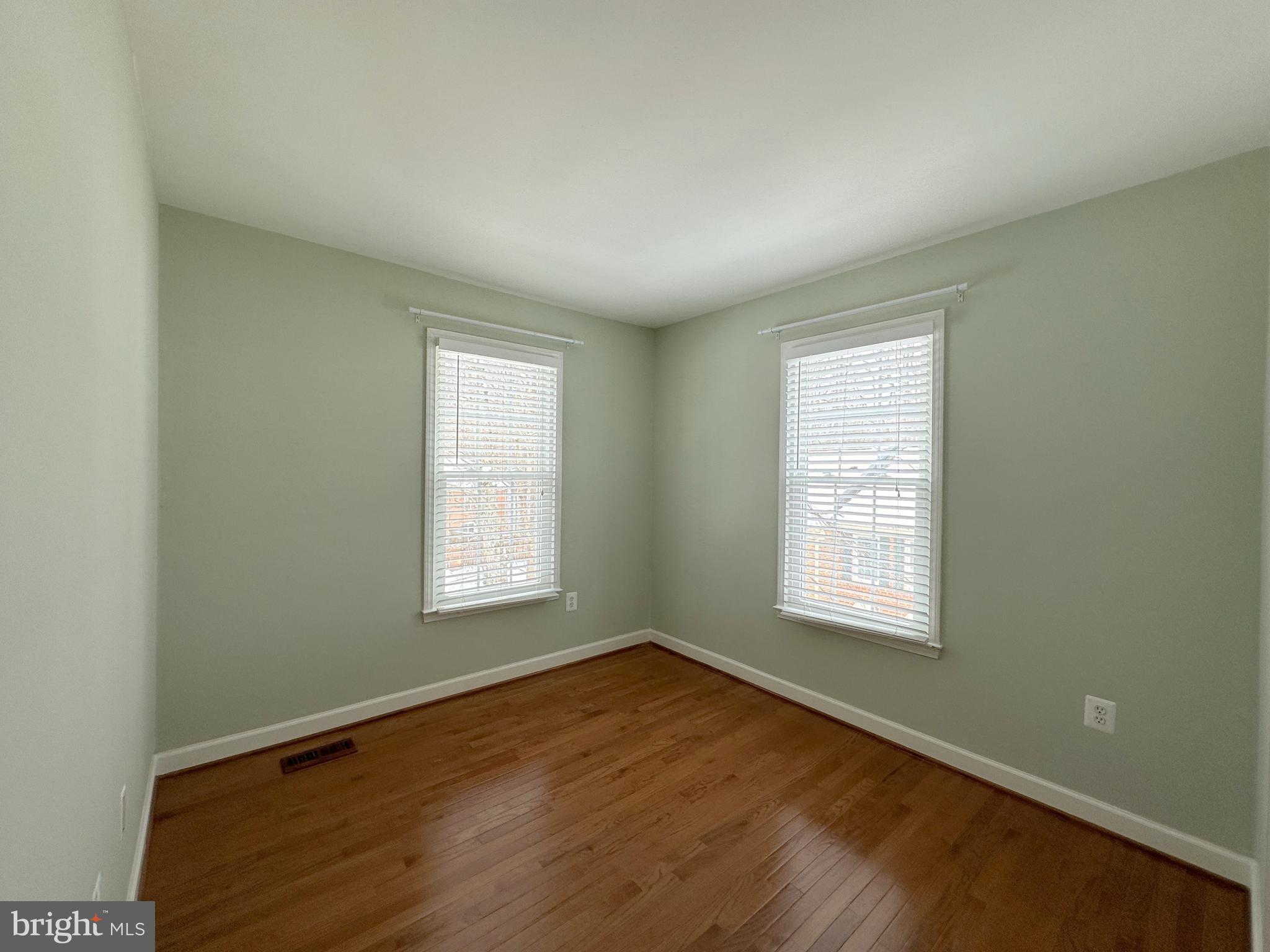 DEEPWOOD - Residential Lease