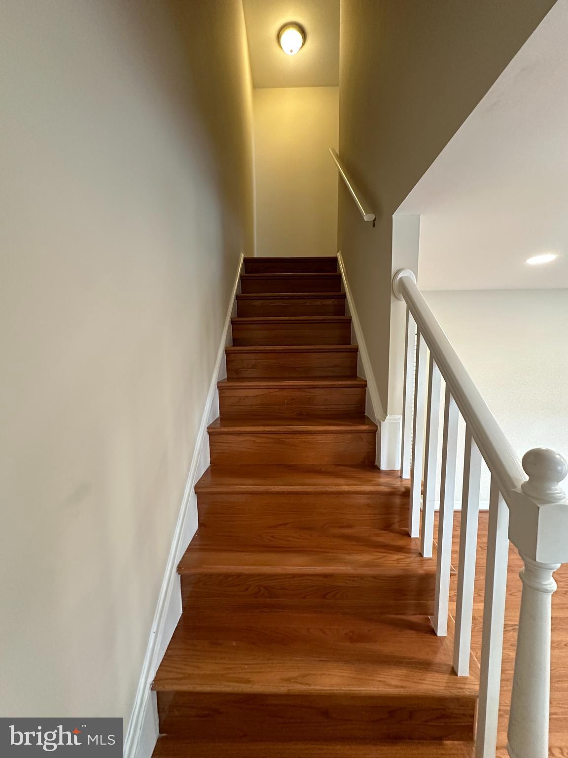 DEEPWOOD - Residential Lease