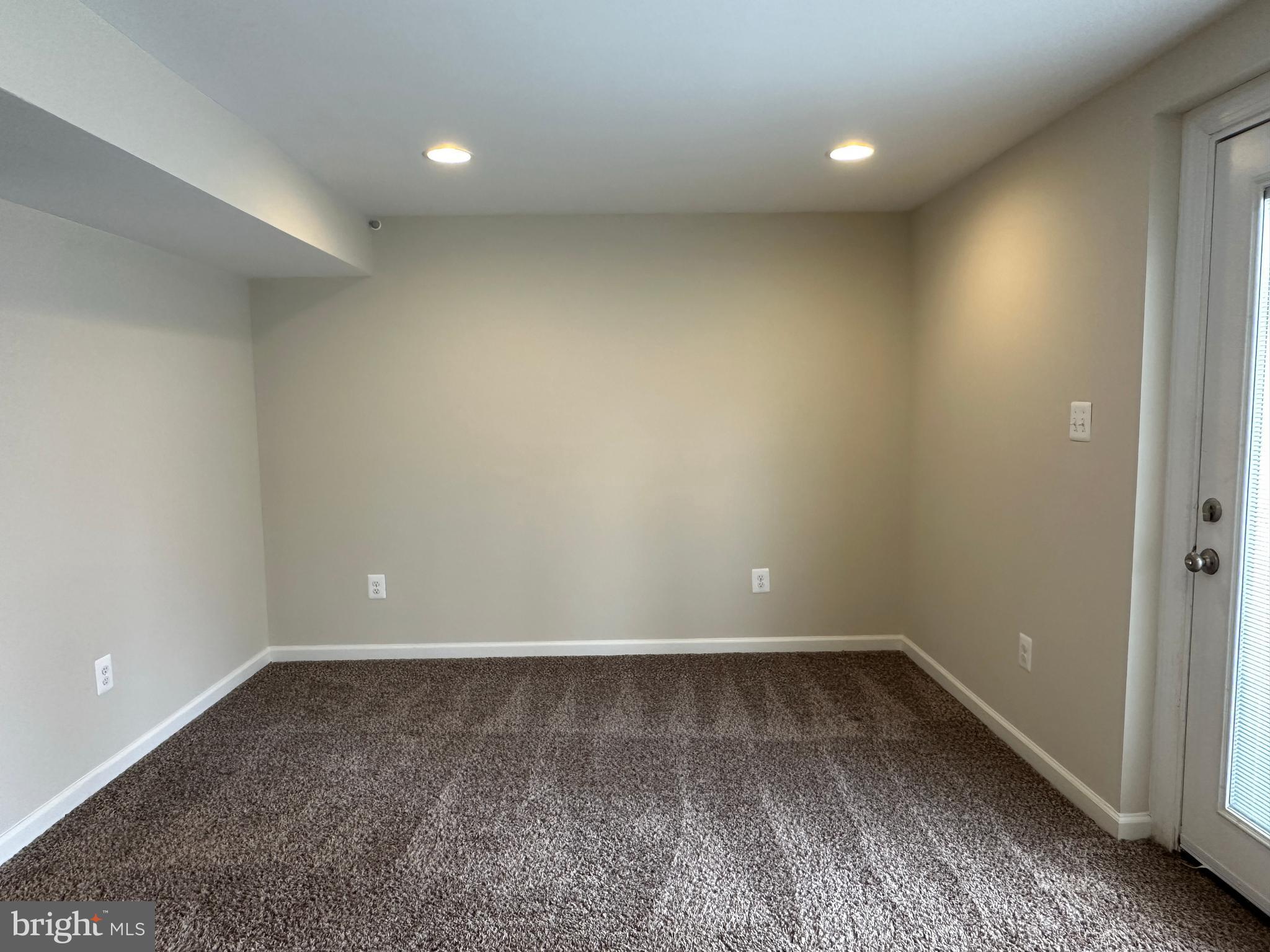 DEEPWOOD - Residential Lease