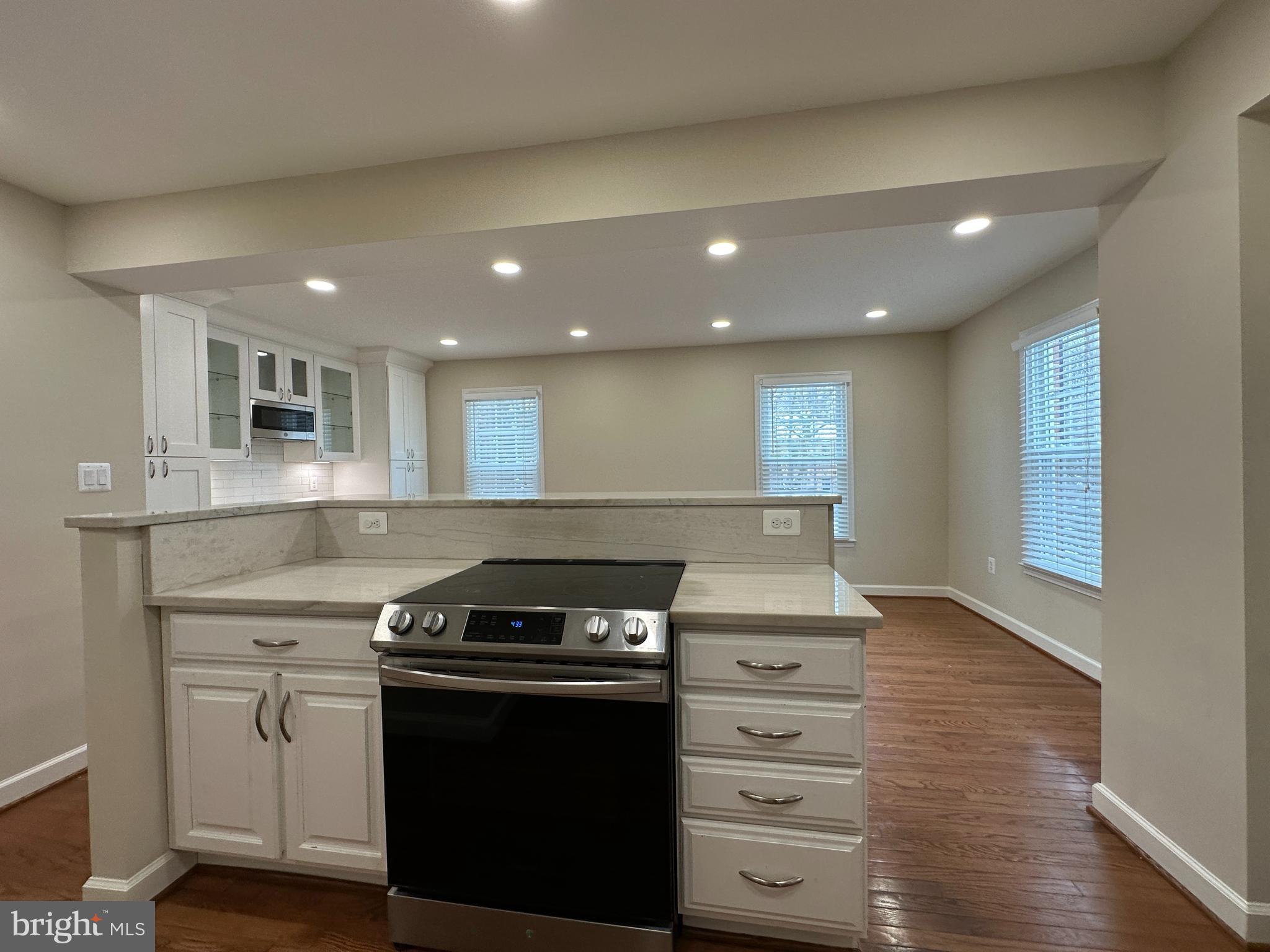 DEEPWOOD - Residential Lease