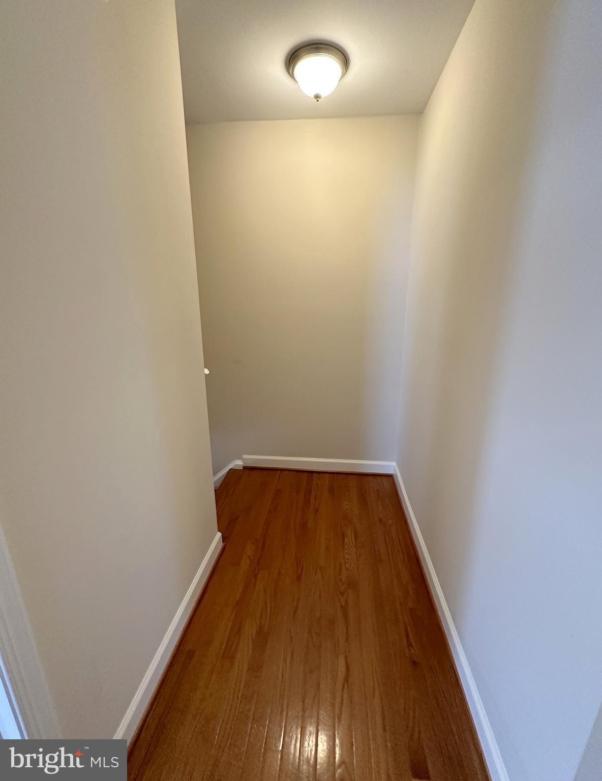 DEEPWOOD - Residential Lease