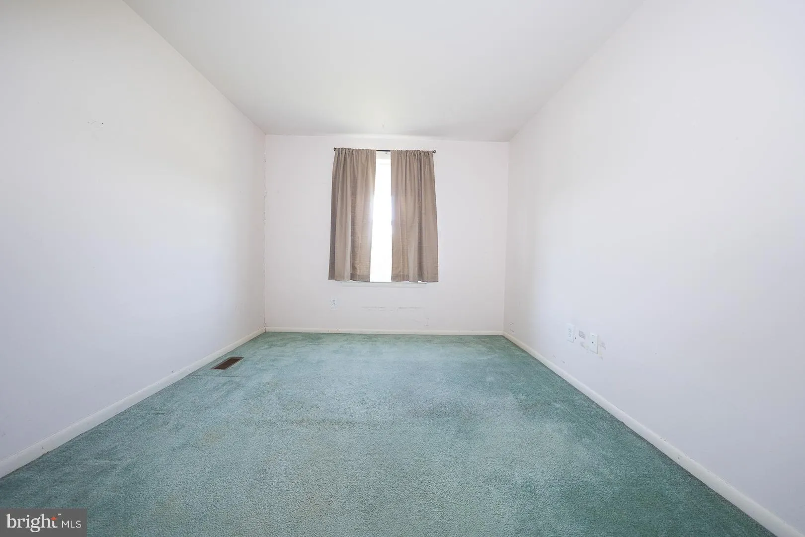 Downingtown, Pennsylvania 19335, United States, 3 Bedrooms Bedrooms, ,3 BathroomsBathrooms,Residential,Active,177015