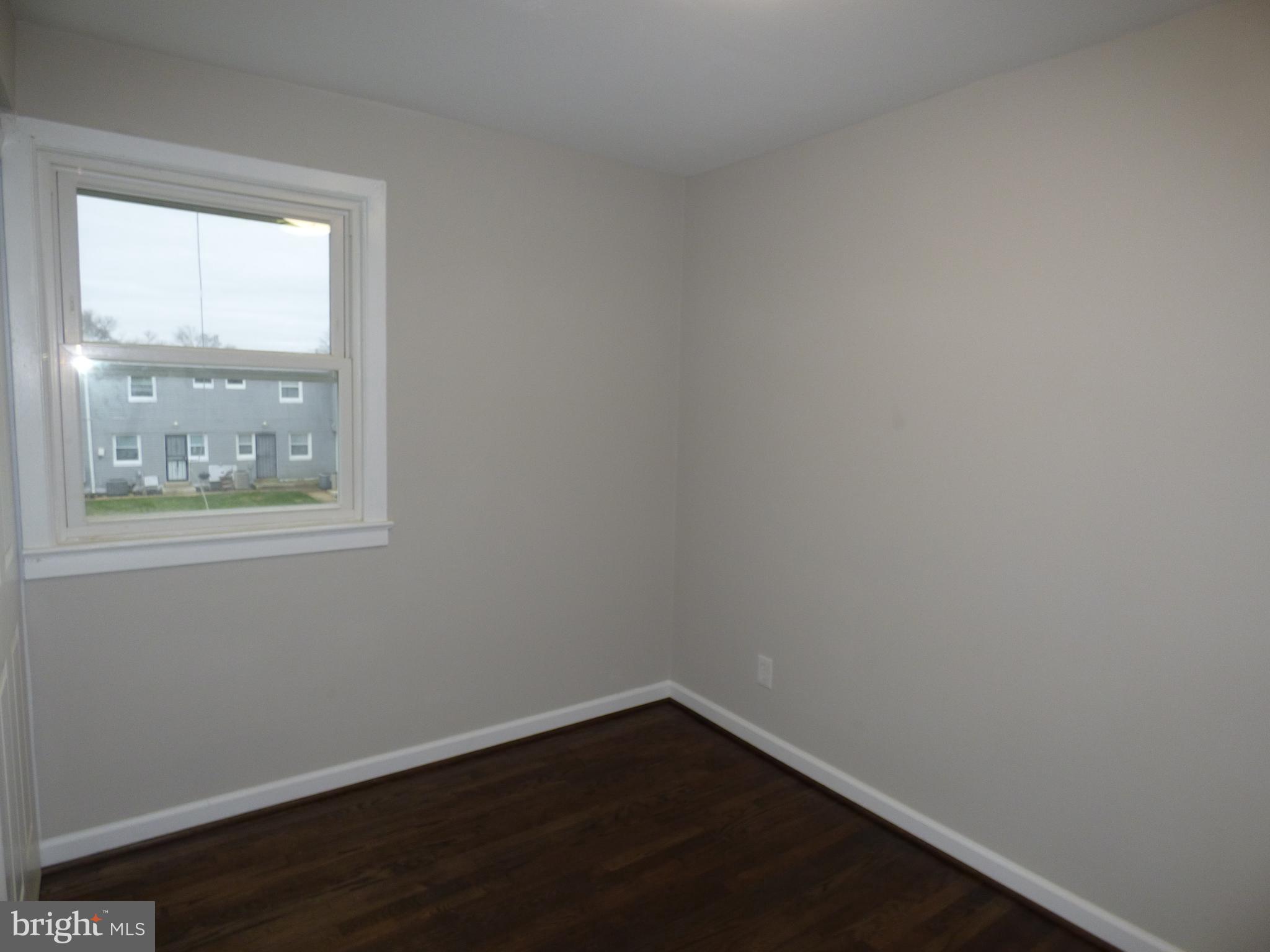 IVERSON SQUARE CONDOMINIUM - Residential