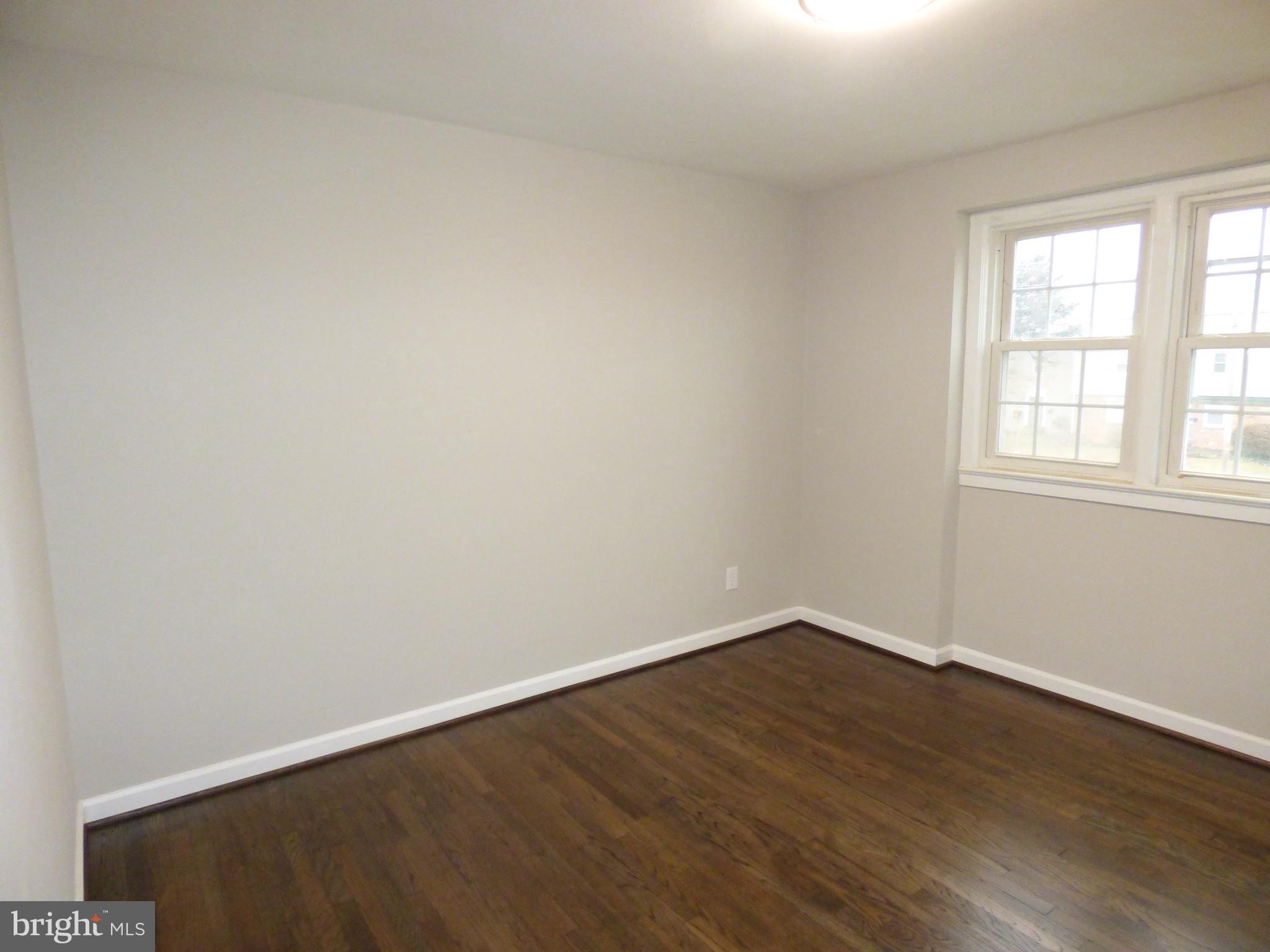 IVERSON SQUARE CONDOMINIUM - Residential