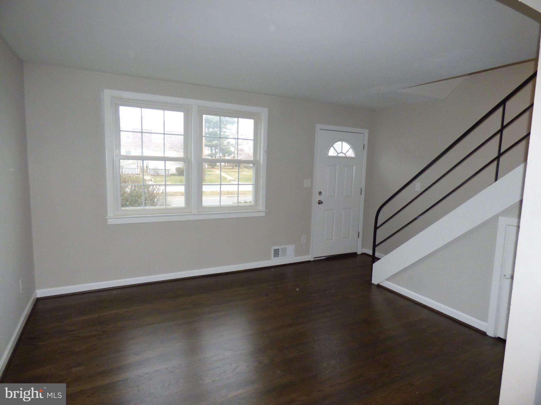 IVERSON SQUARE CONDOMINIUM - Residential