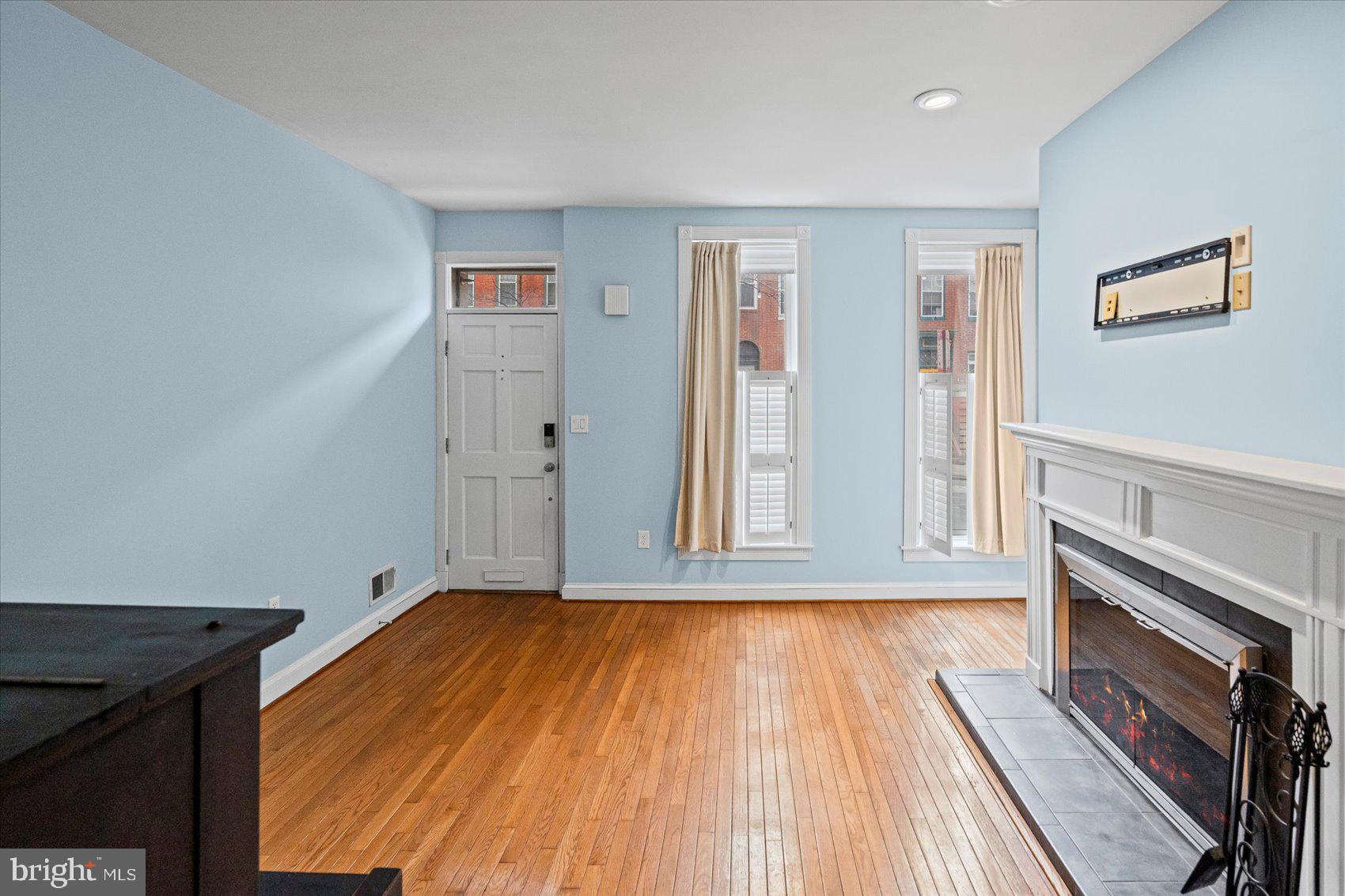 BUTCHERS HILL - Residential