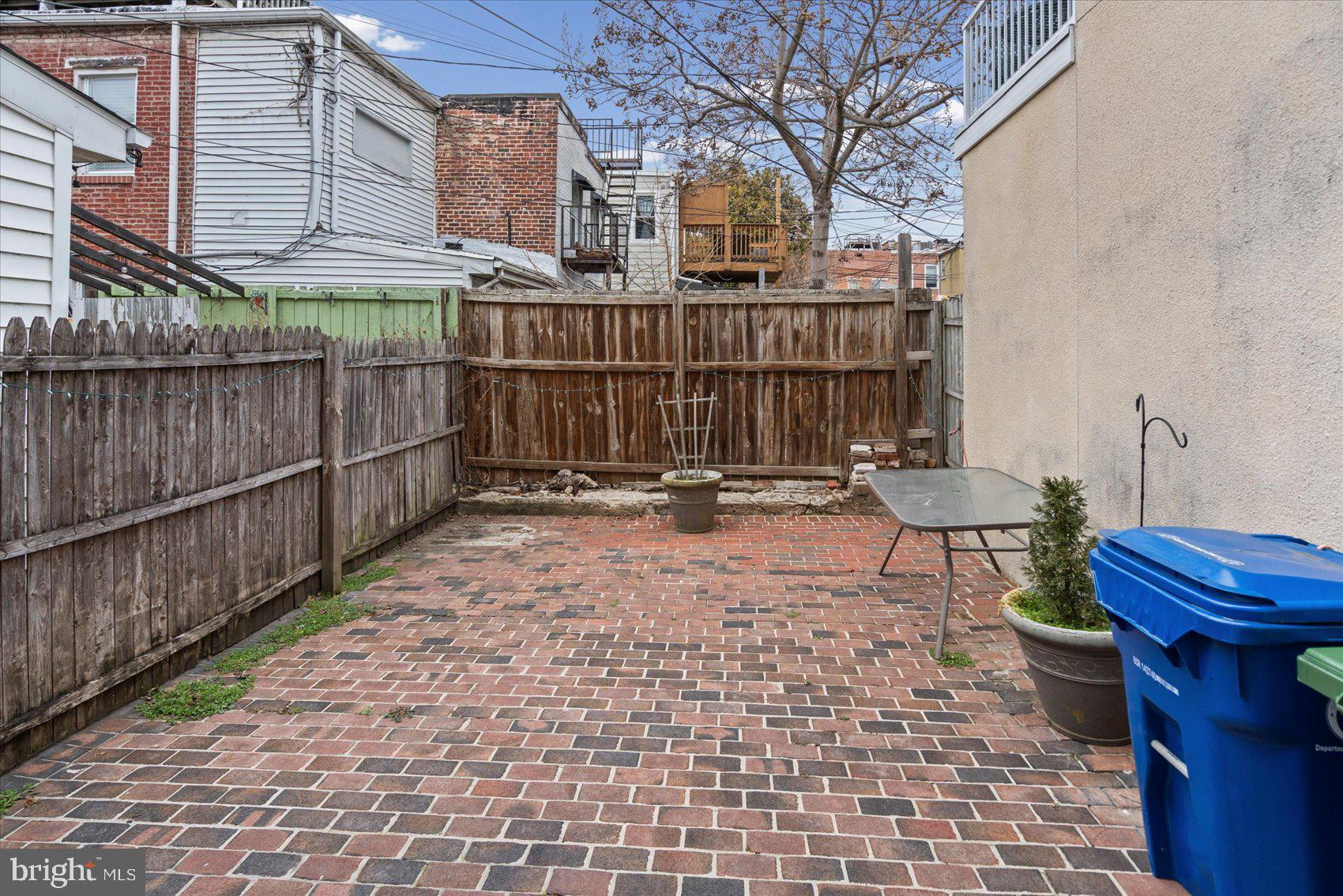 BUTCHERS HILL - Residential