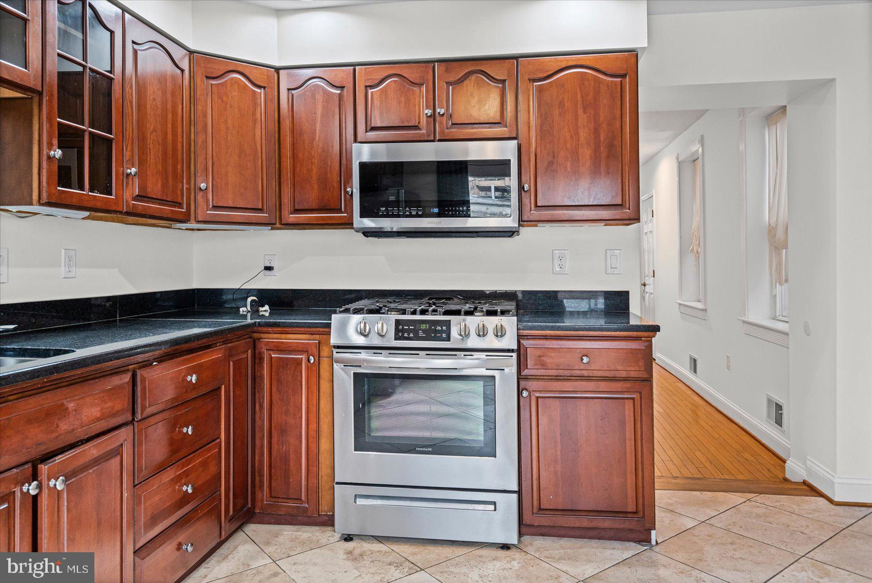 BUTCHERS HILL - Residential