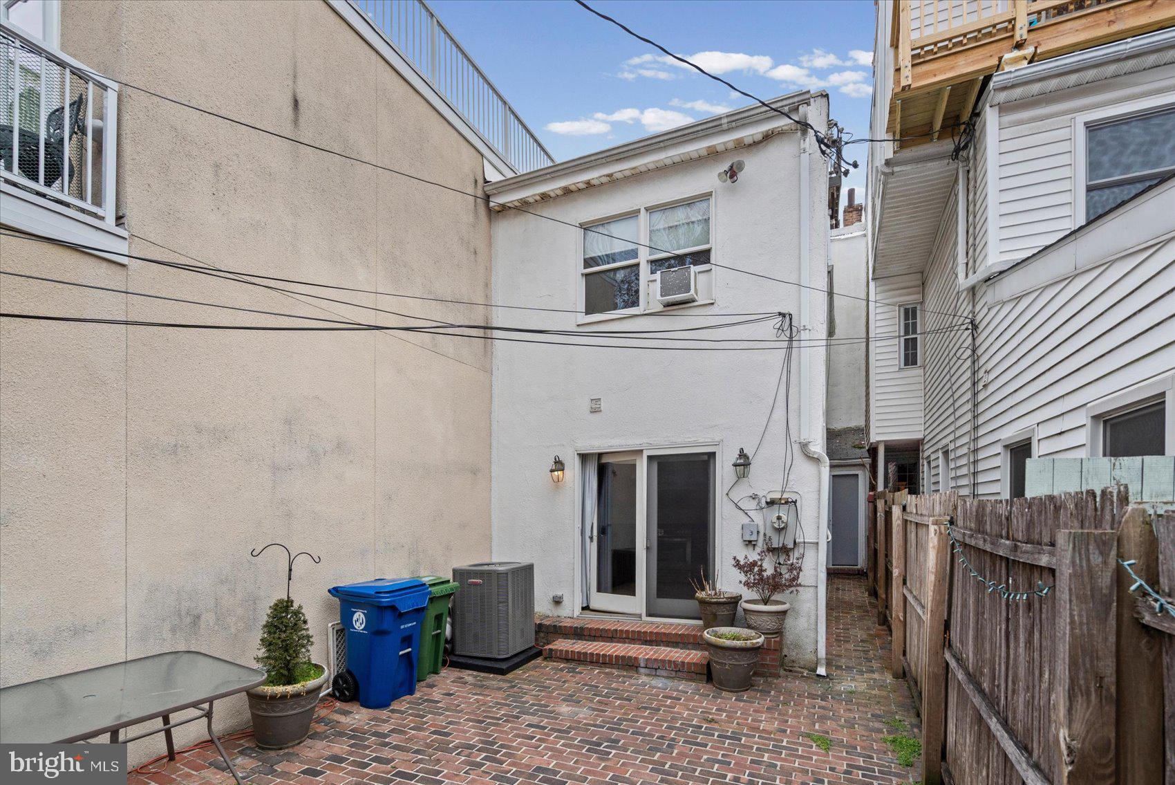 BUTCHERS HILL - Residential