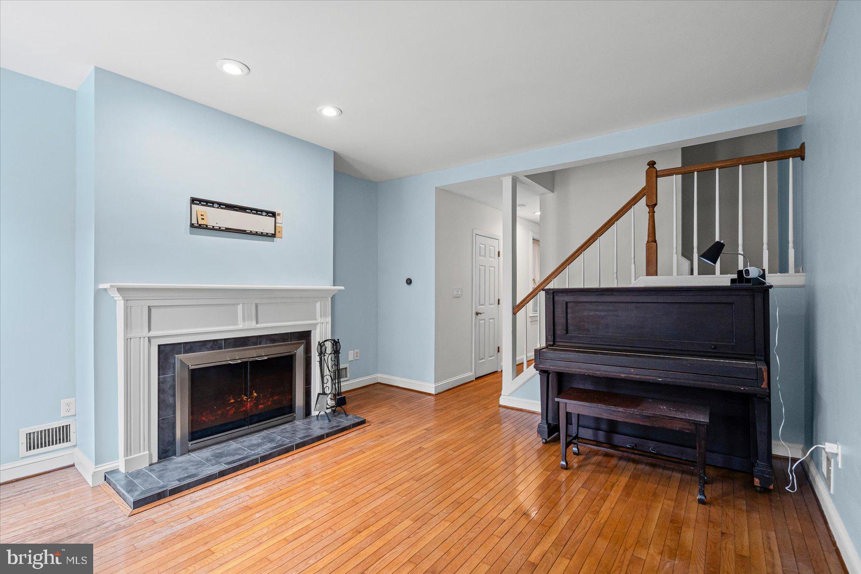 BUTCHERS HILL - Residential