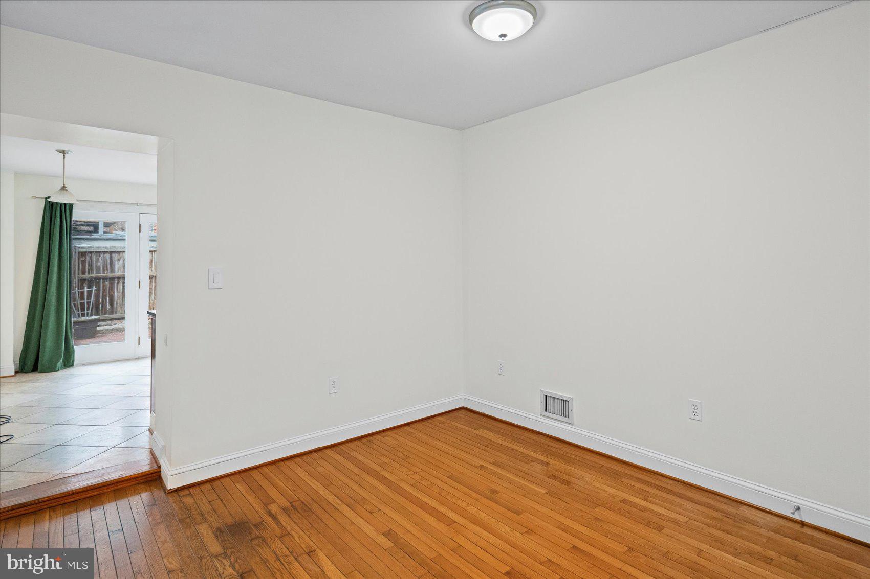 BUTCHERS HILL - Residential