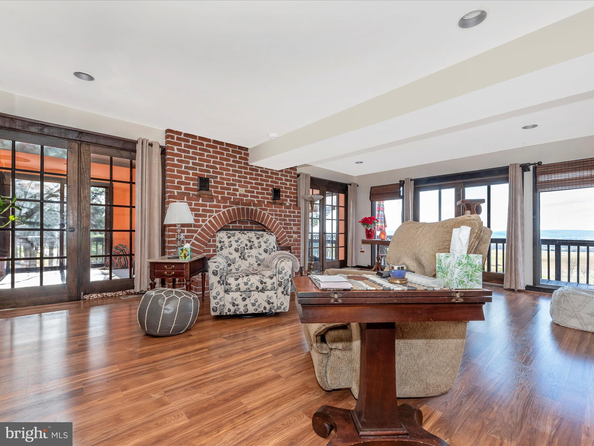 BRADDOCK HEIGHTS - Residential