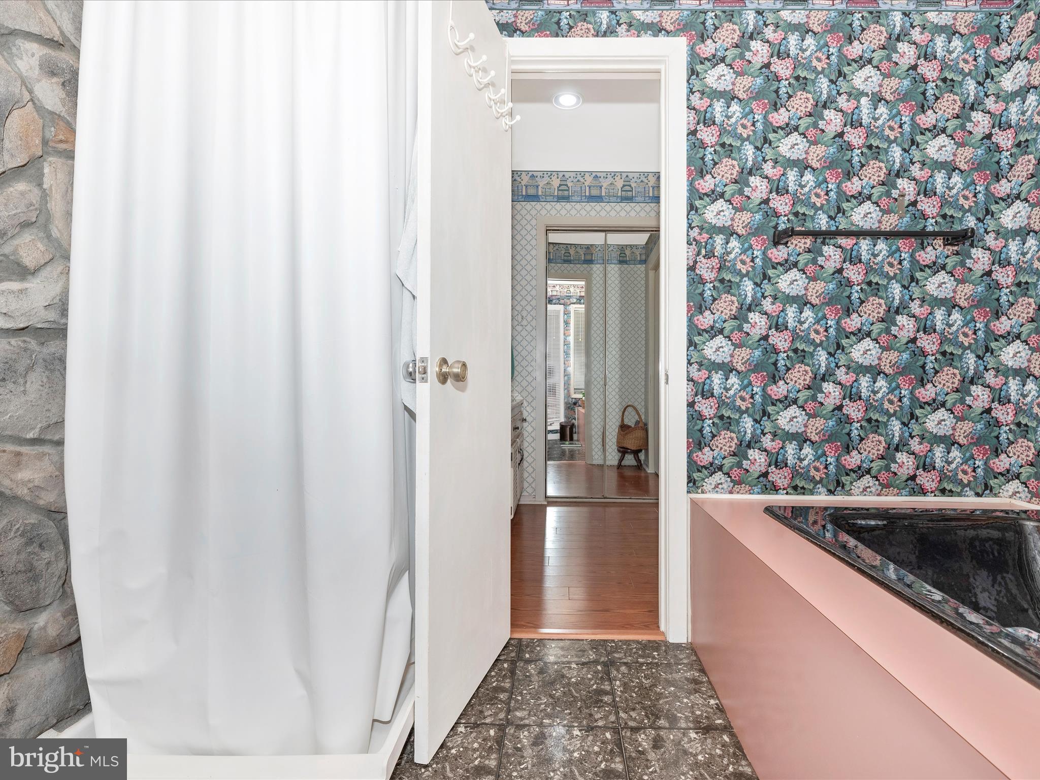 BRADDOCK HEIGHTS - Residential