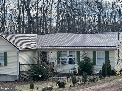 1345 PAULS WOODS ROAD DELRAY WV 26714