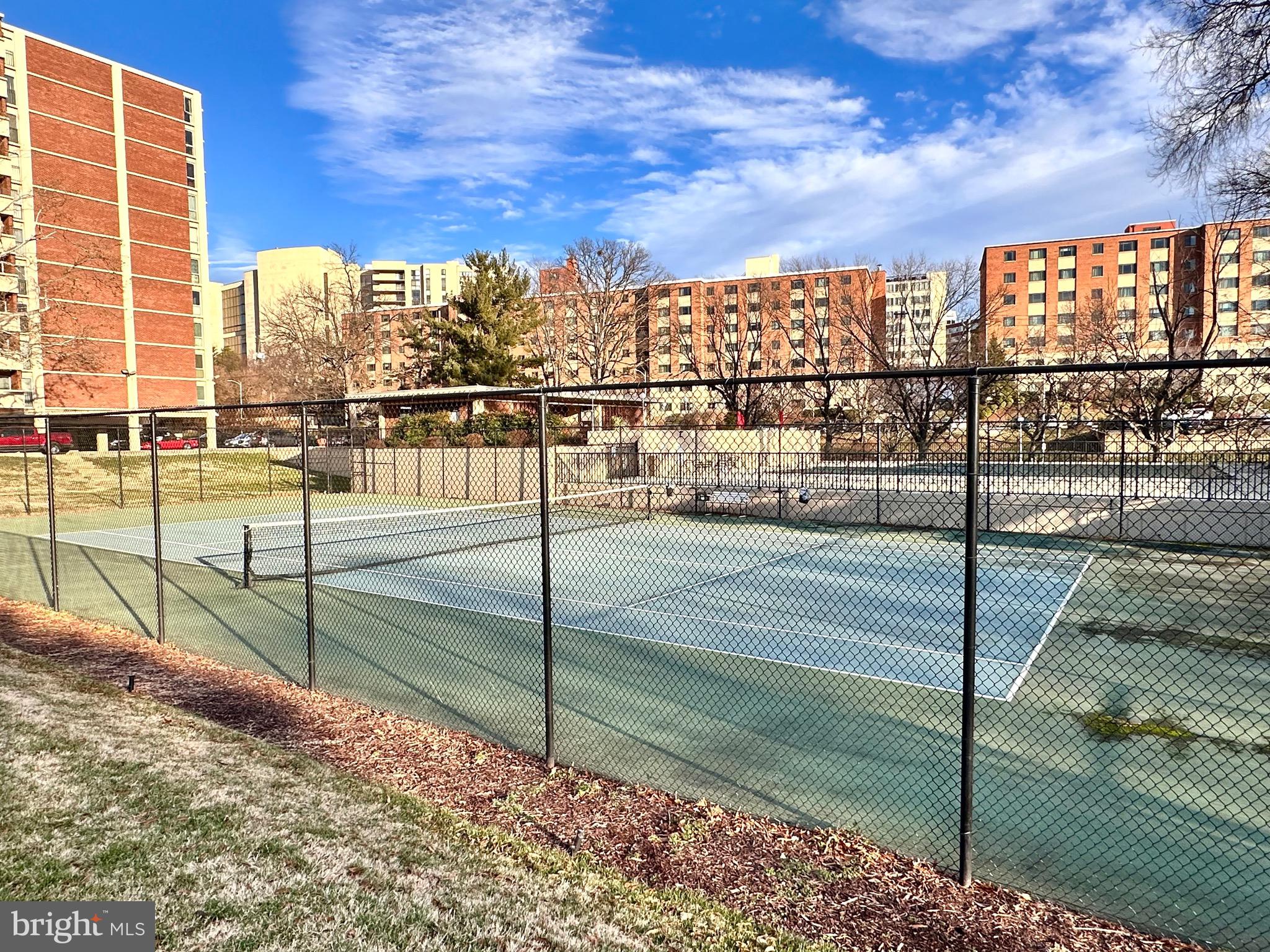 HORIZON HOUSE - Residential Lease