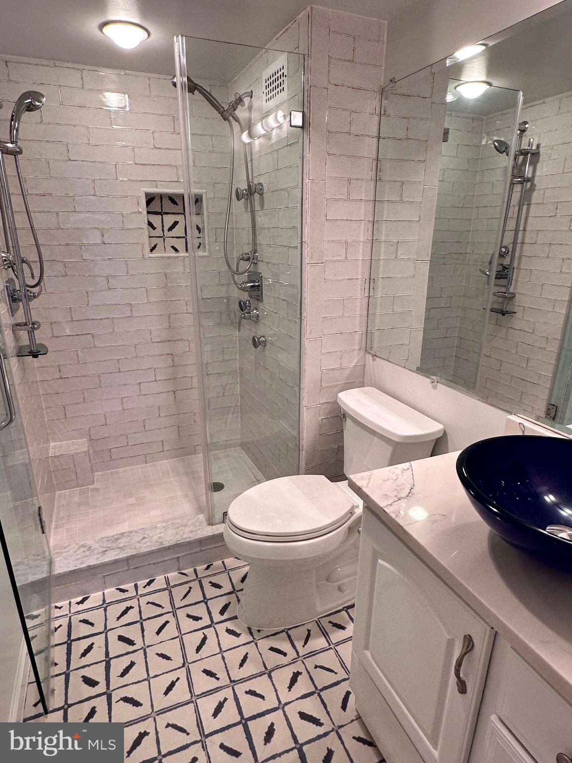 HORIZON HOUSE - Residential Lease