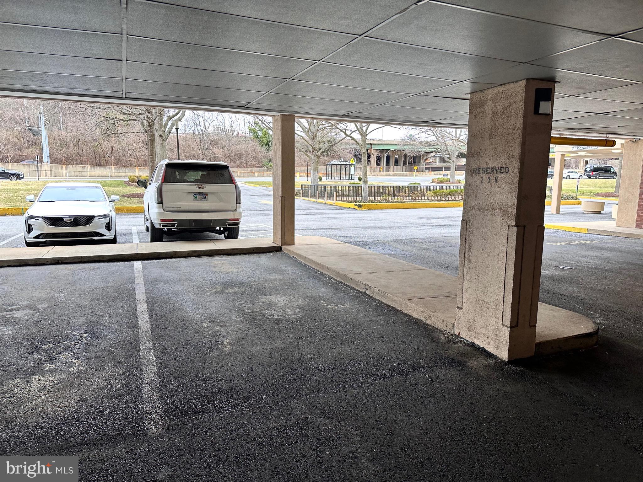 HORIZON HOUSE - Residential Lease