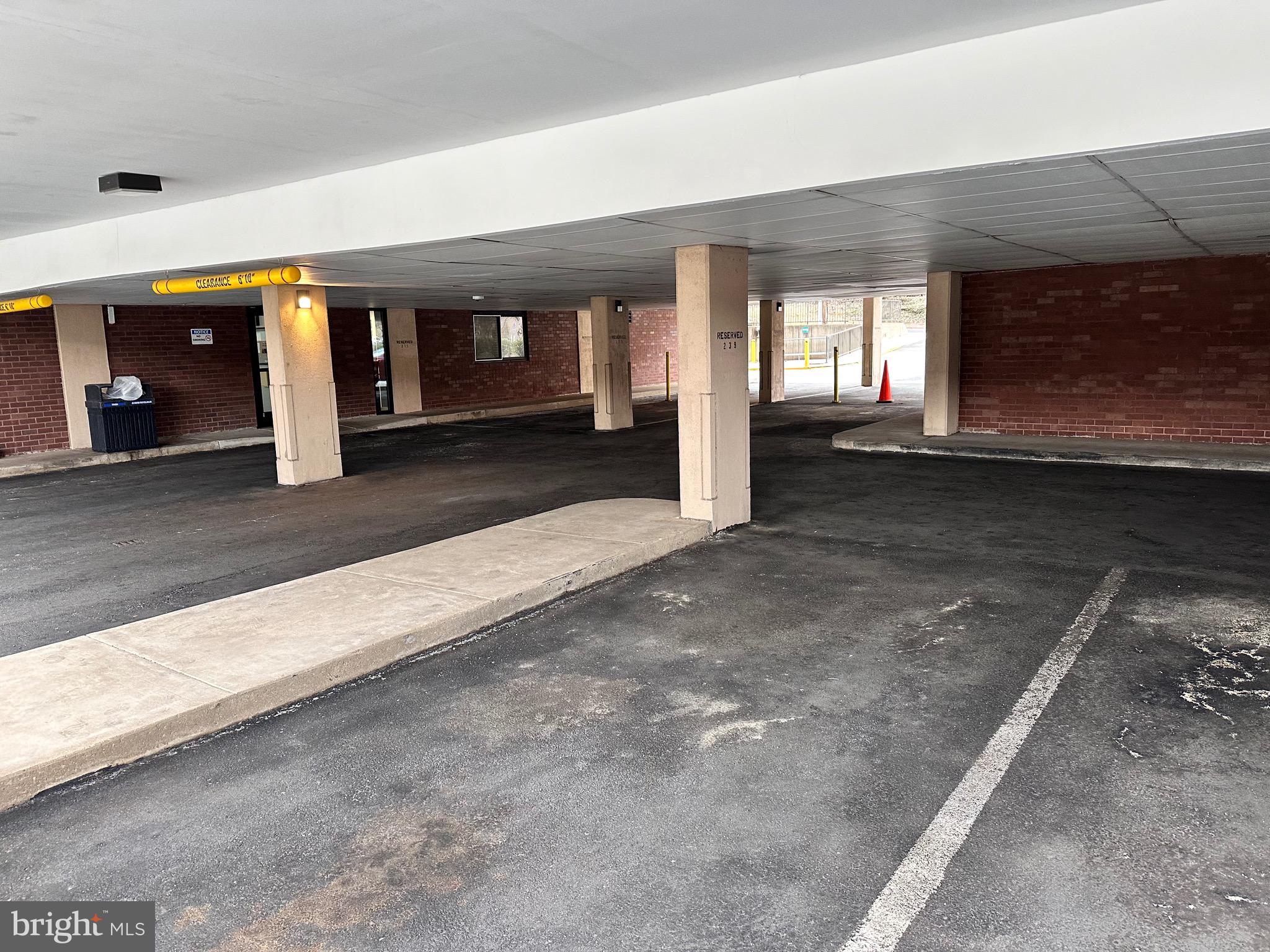 HORIZON HOUSE - Residential Lease