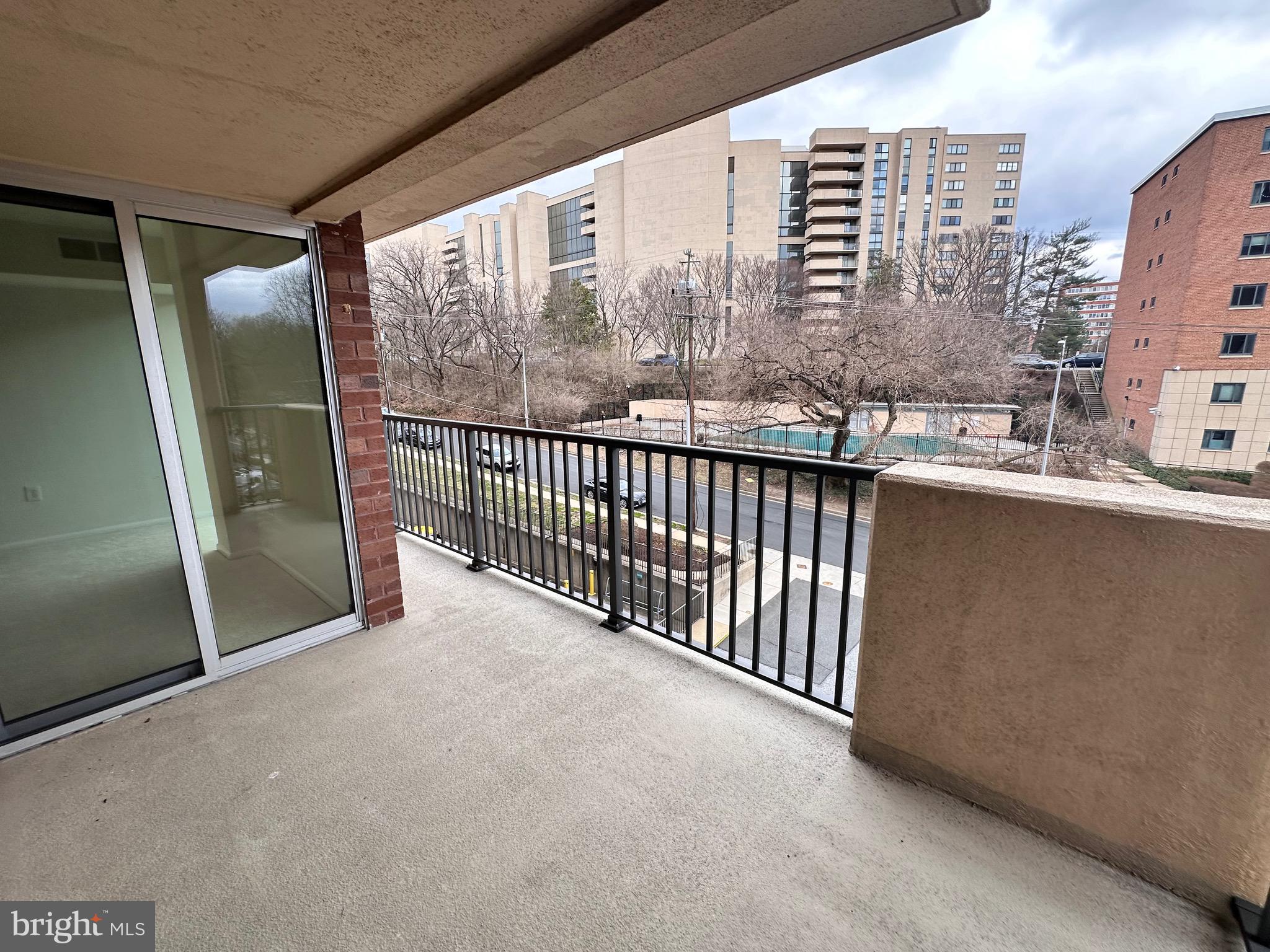 HORIZON HOUSE - Residential Lease