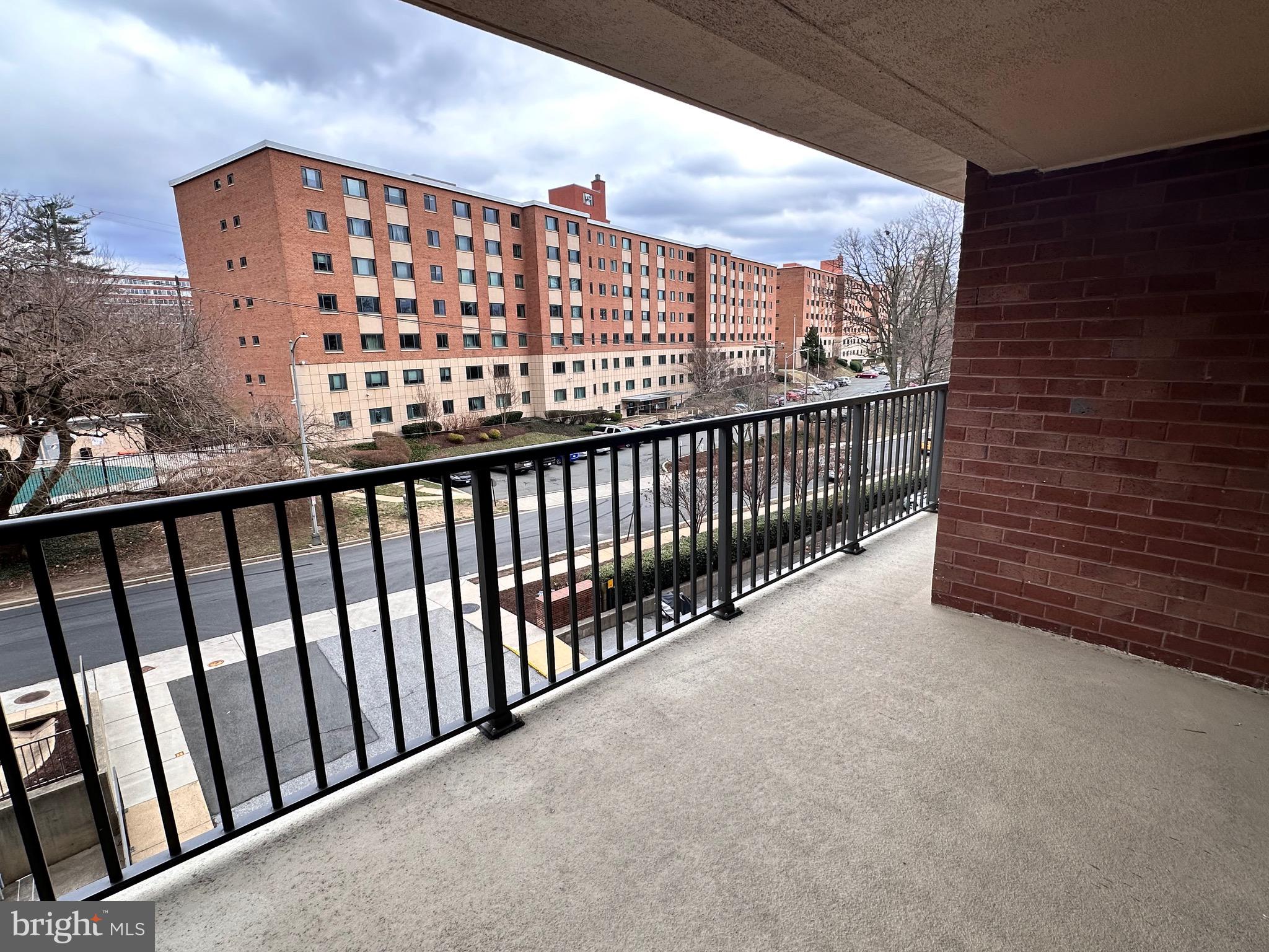 HORIZON HOUSE - Residential Lease