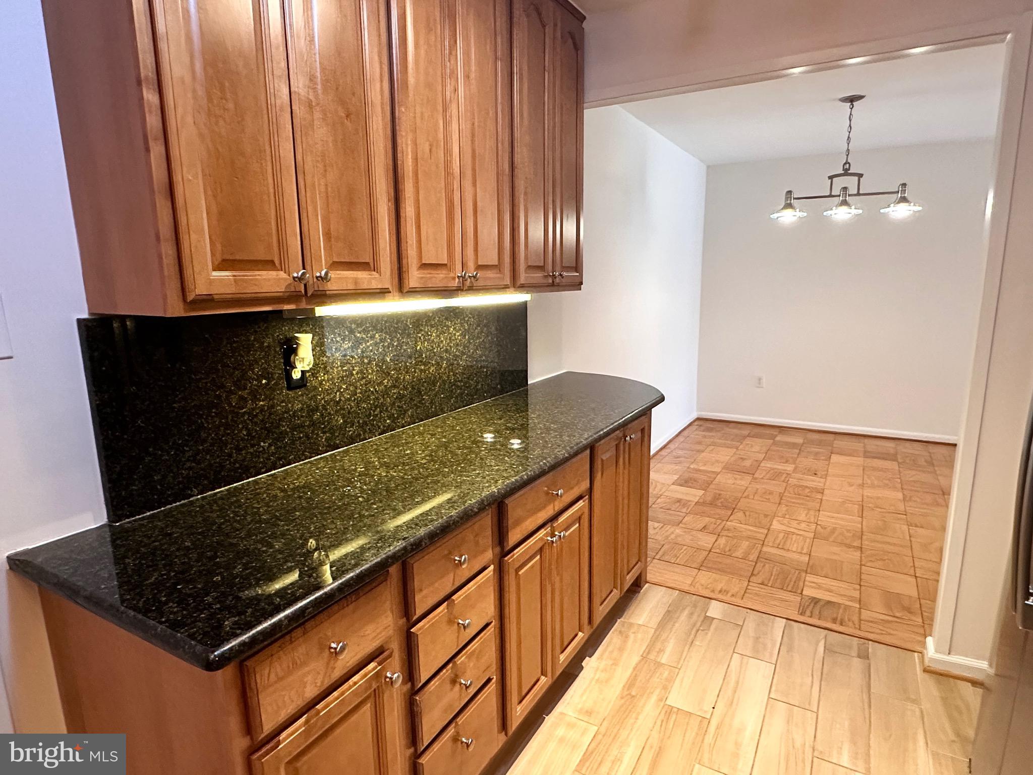 HORIZON HOUSE - Residential Lease