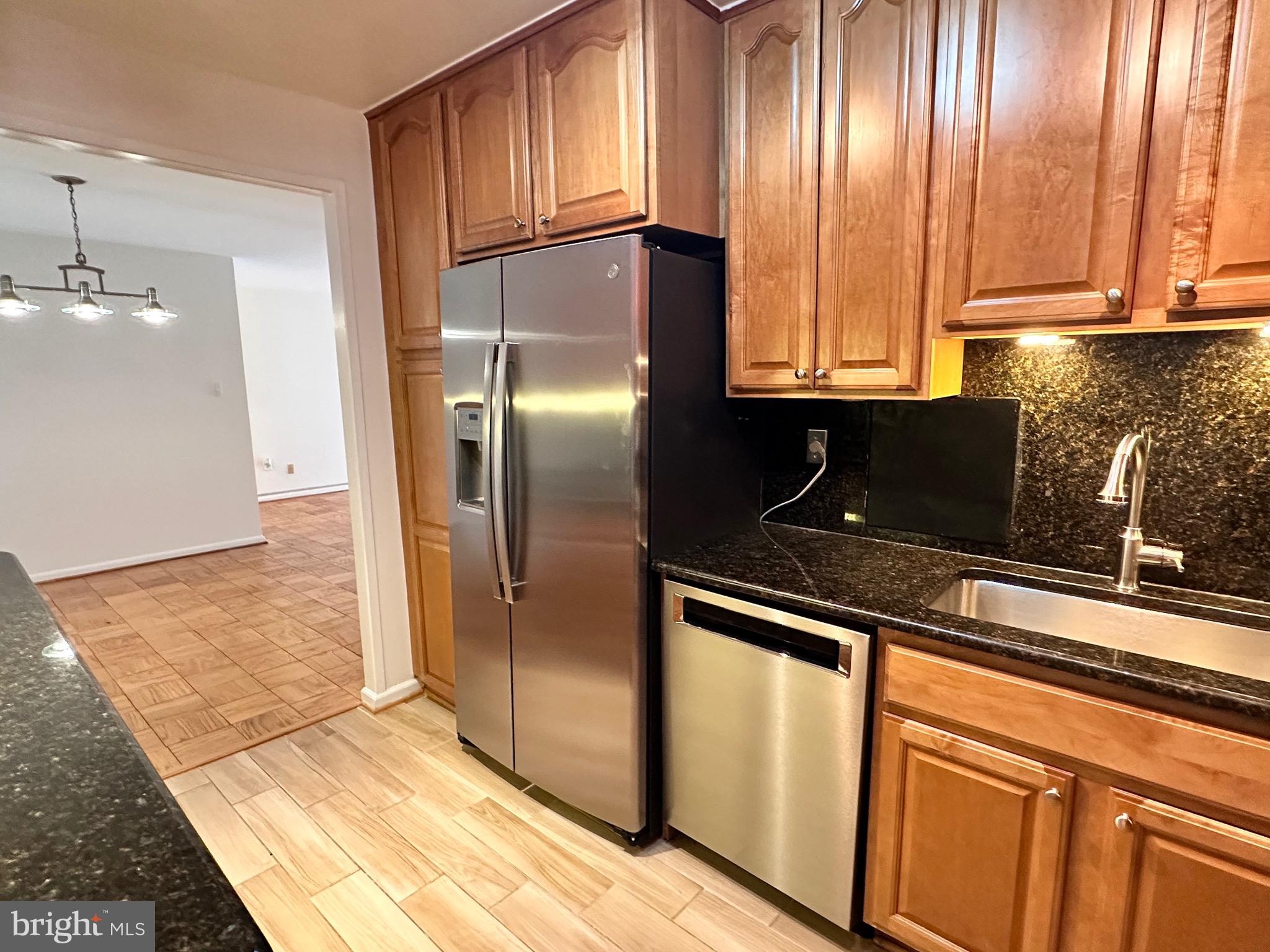 HORIZON HOUSE - Residential Lease