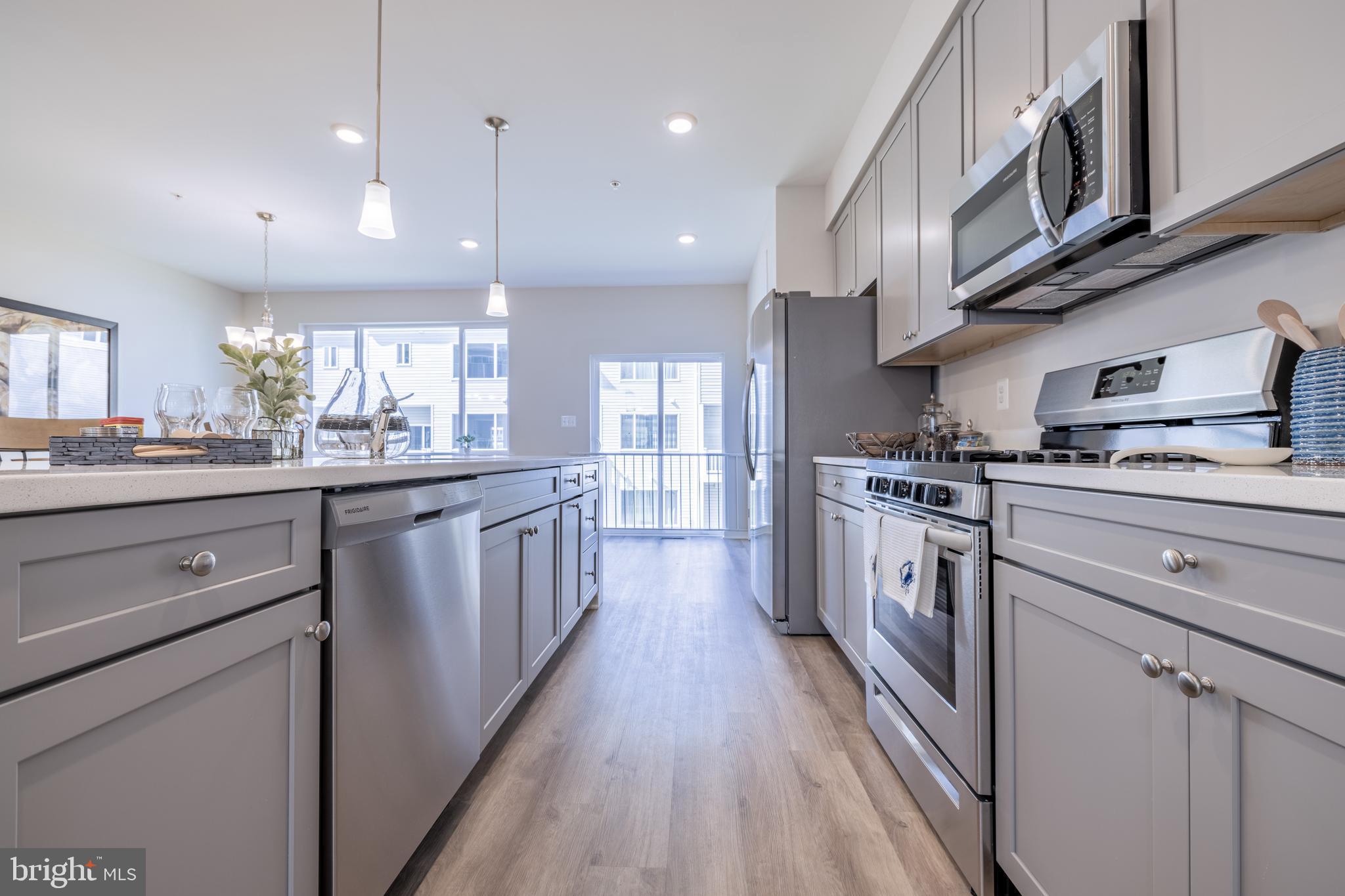 ELLENDALE - Residential