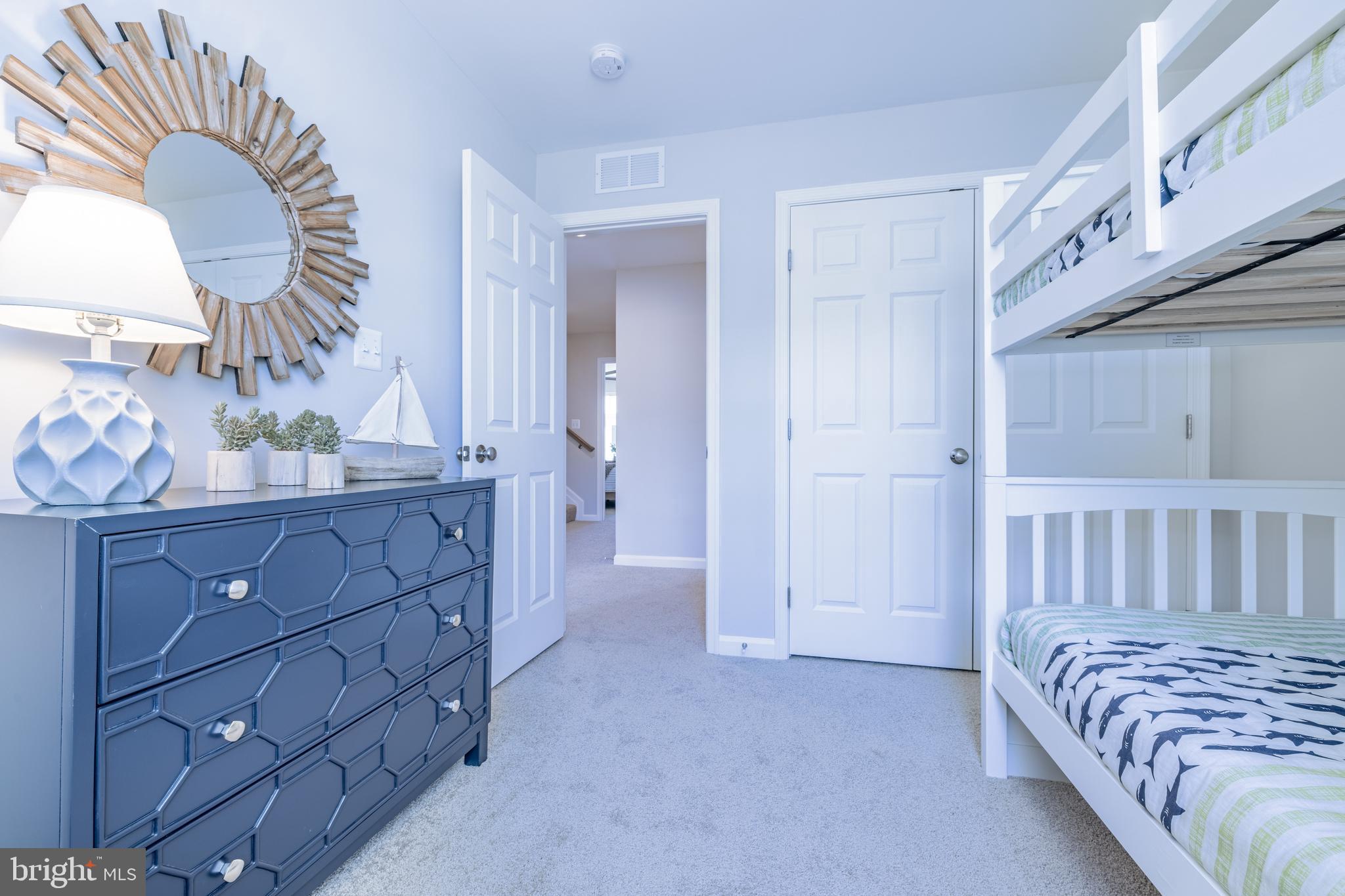 ELLENDALE - Residential