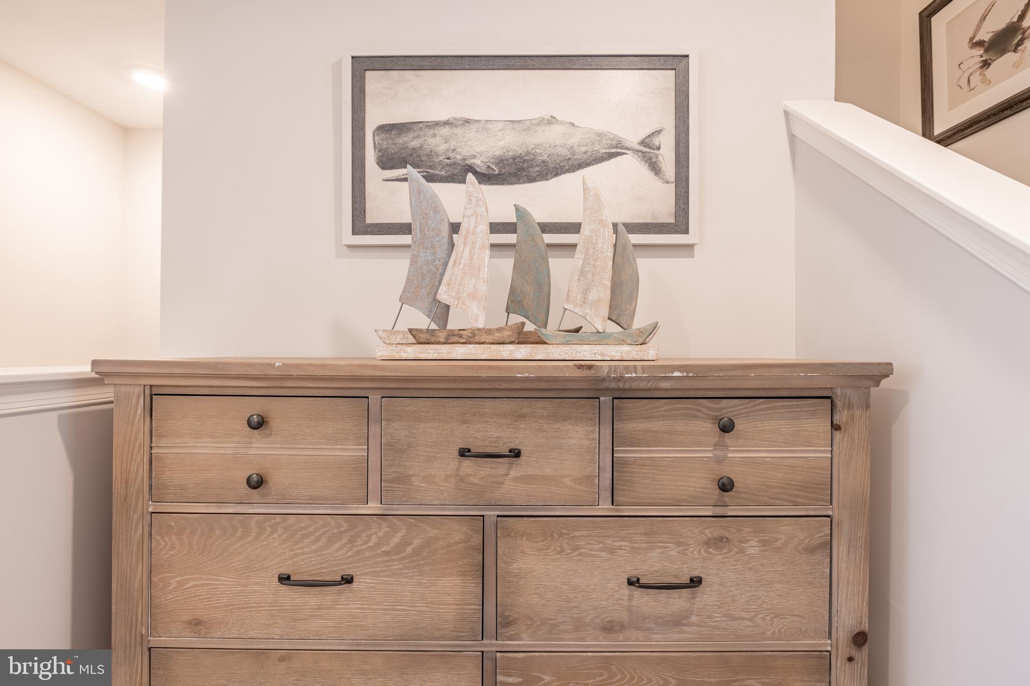 ELLENDALE - Residential