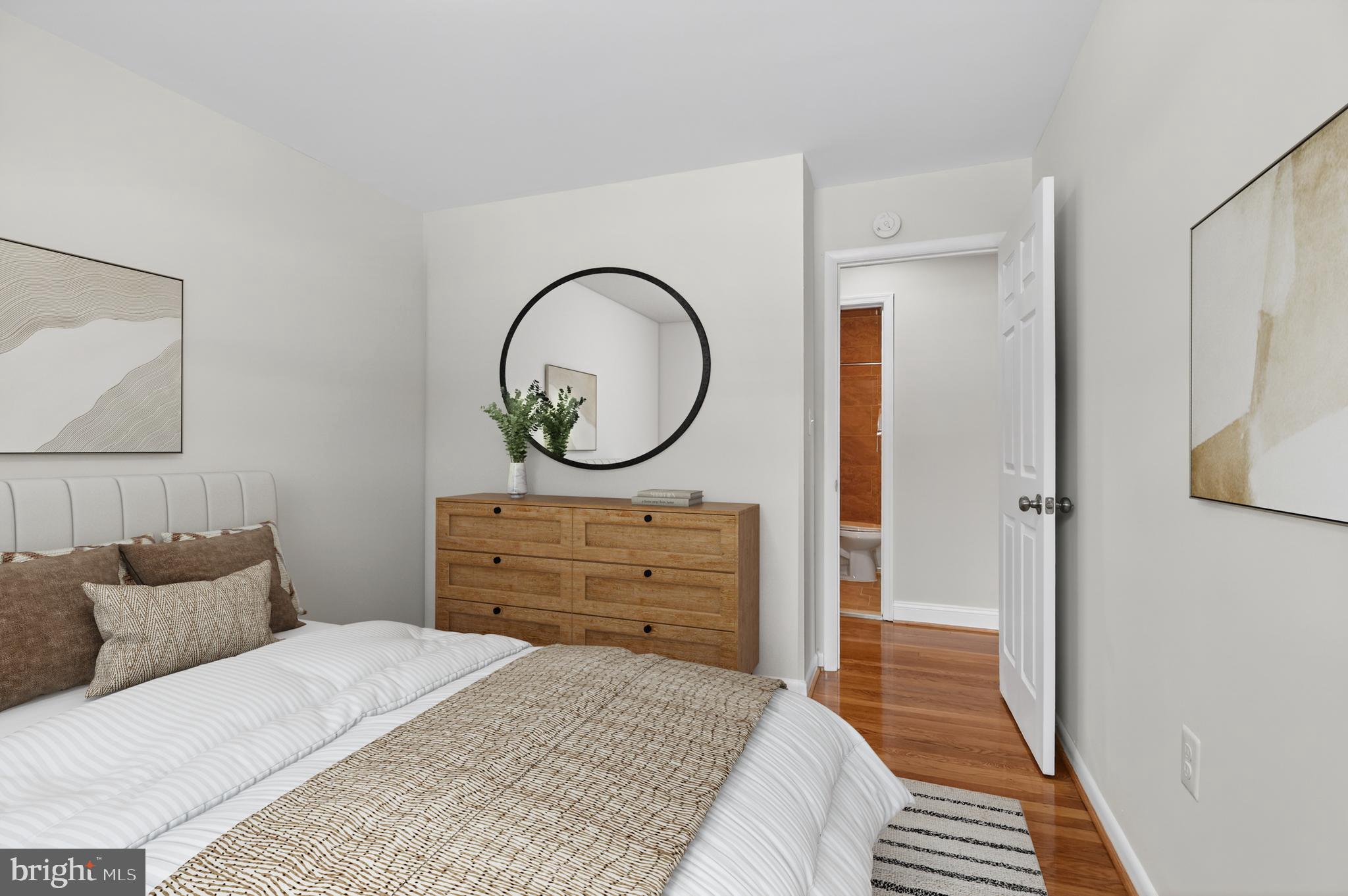 COLLEGE PARK WOODS - Residential