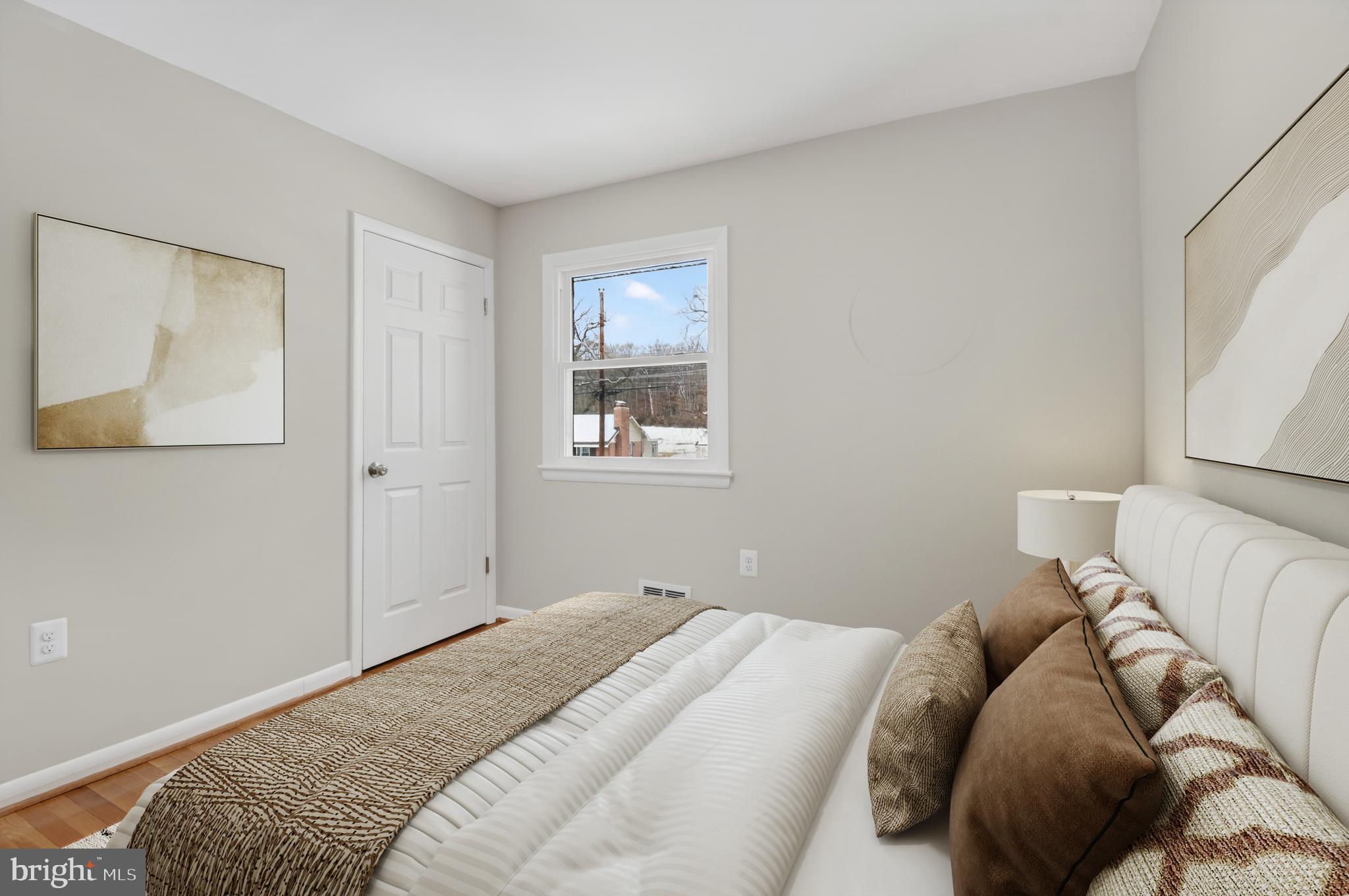 COLLEGE PARK WOODS - Residential