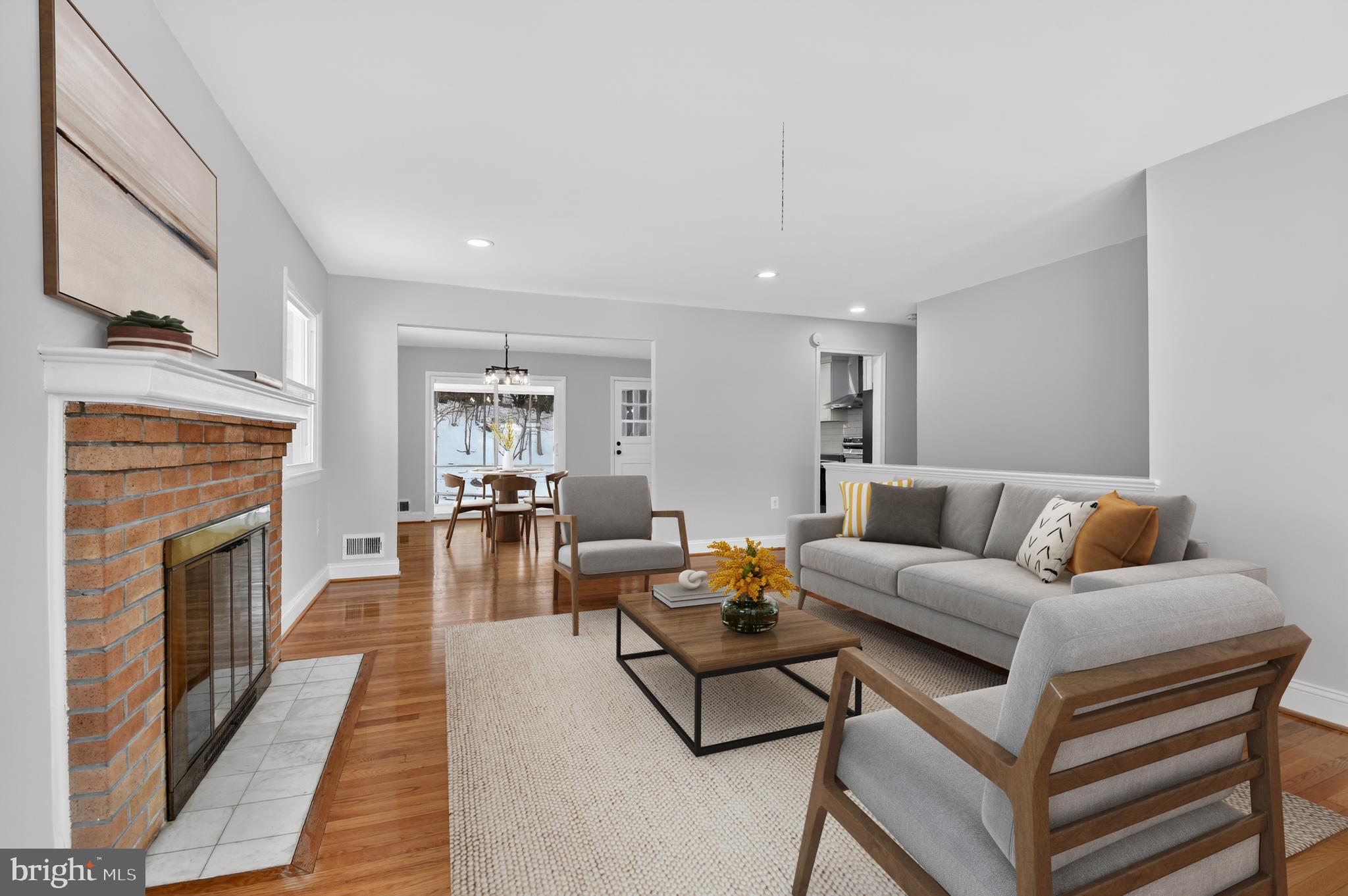 COLLEGE PARK WOODS - Residential