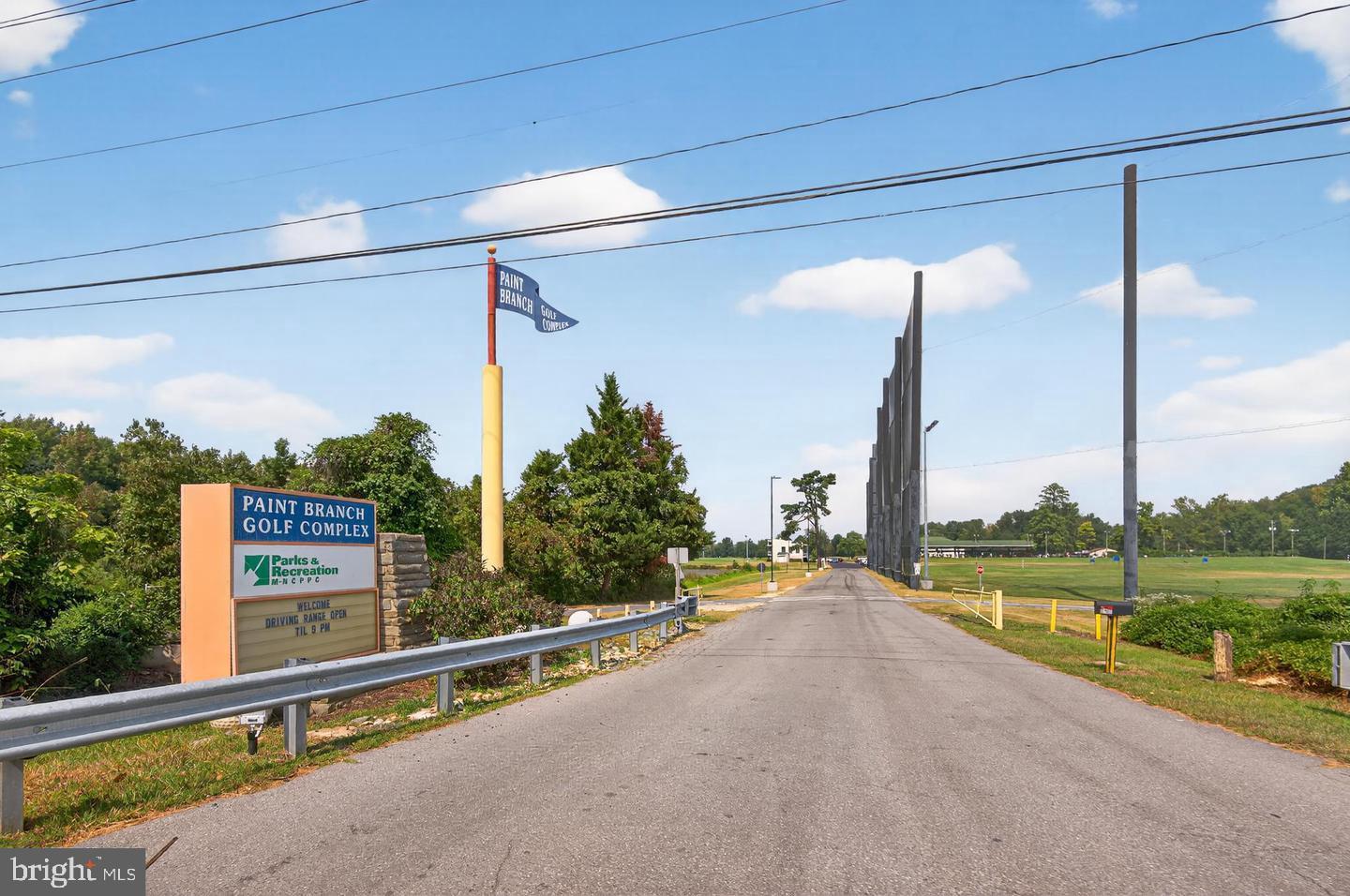 COLLEGE PARK WOODS - Residential