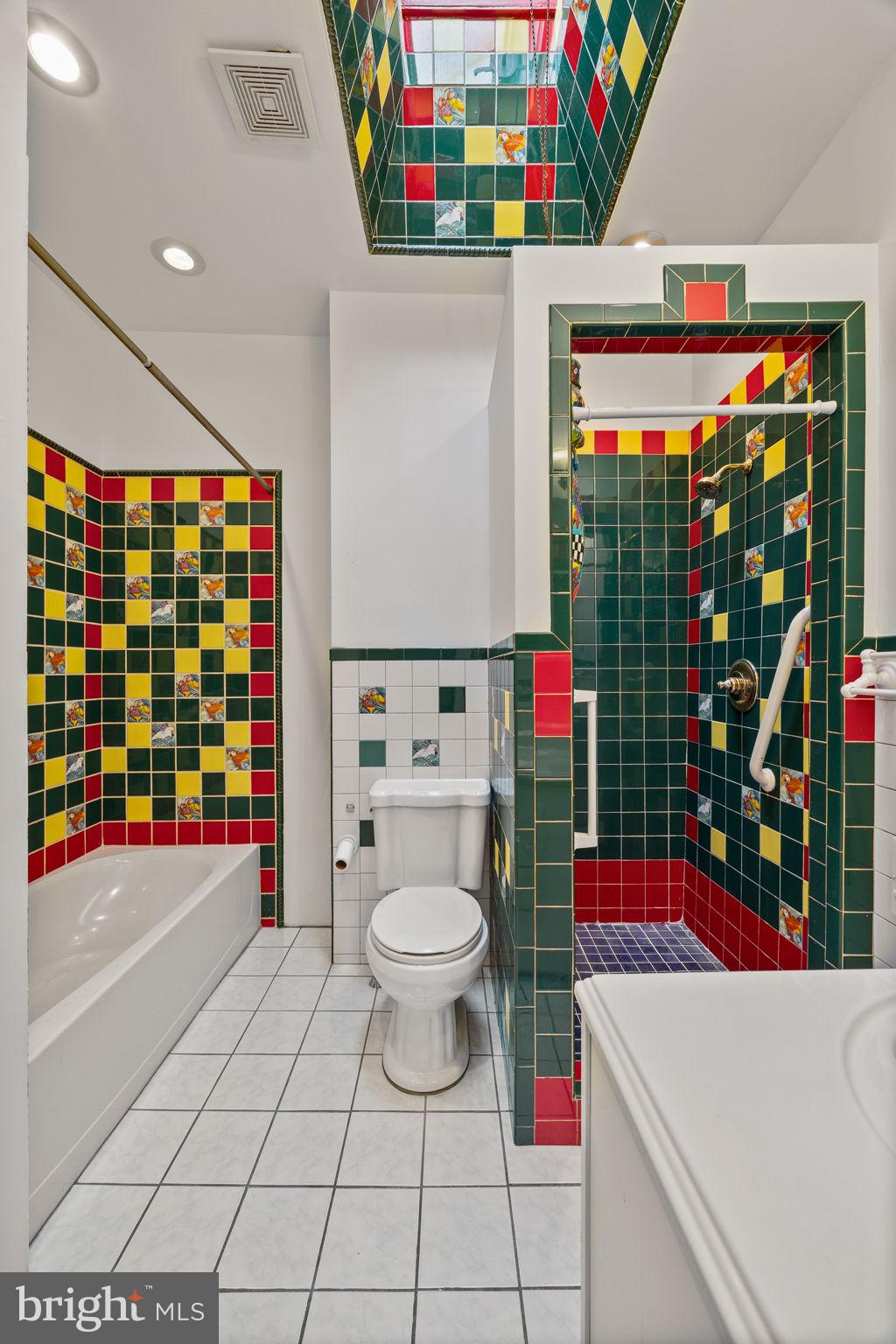 LOWER MOYAMENSING - Residential