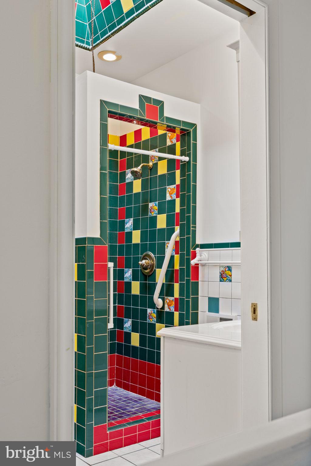 LOWER MOYAMENSING - Residential