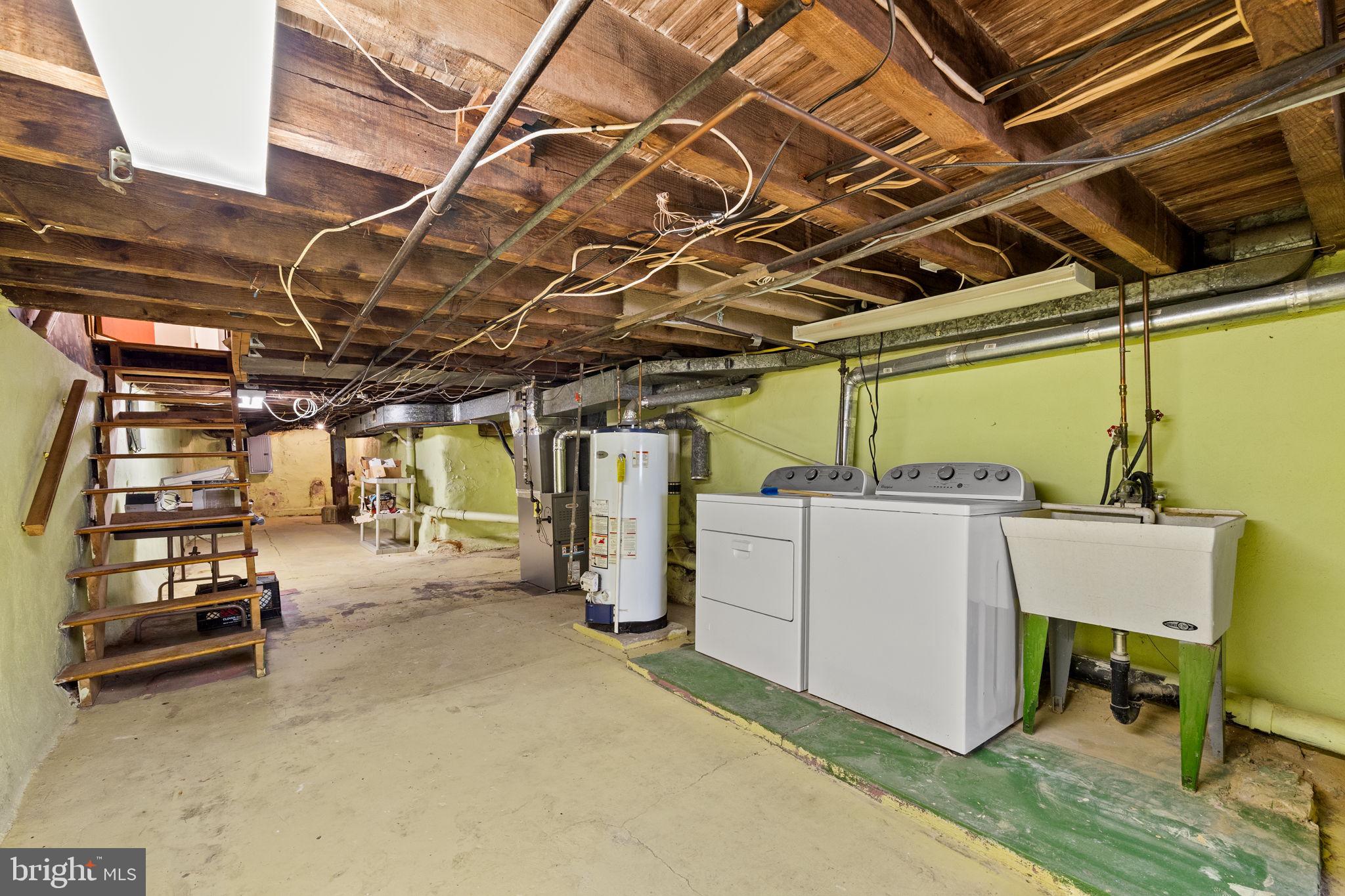 LOWER MOYAMENSING - Residential