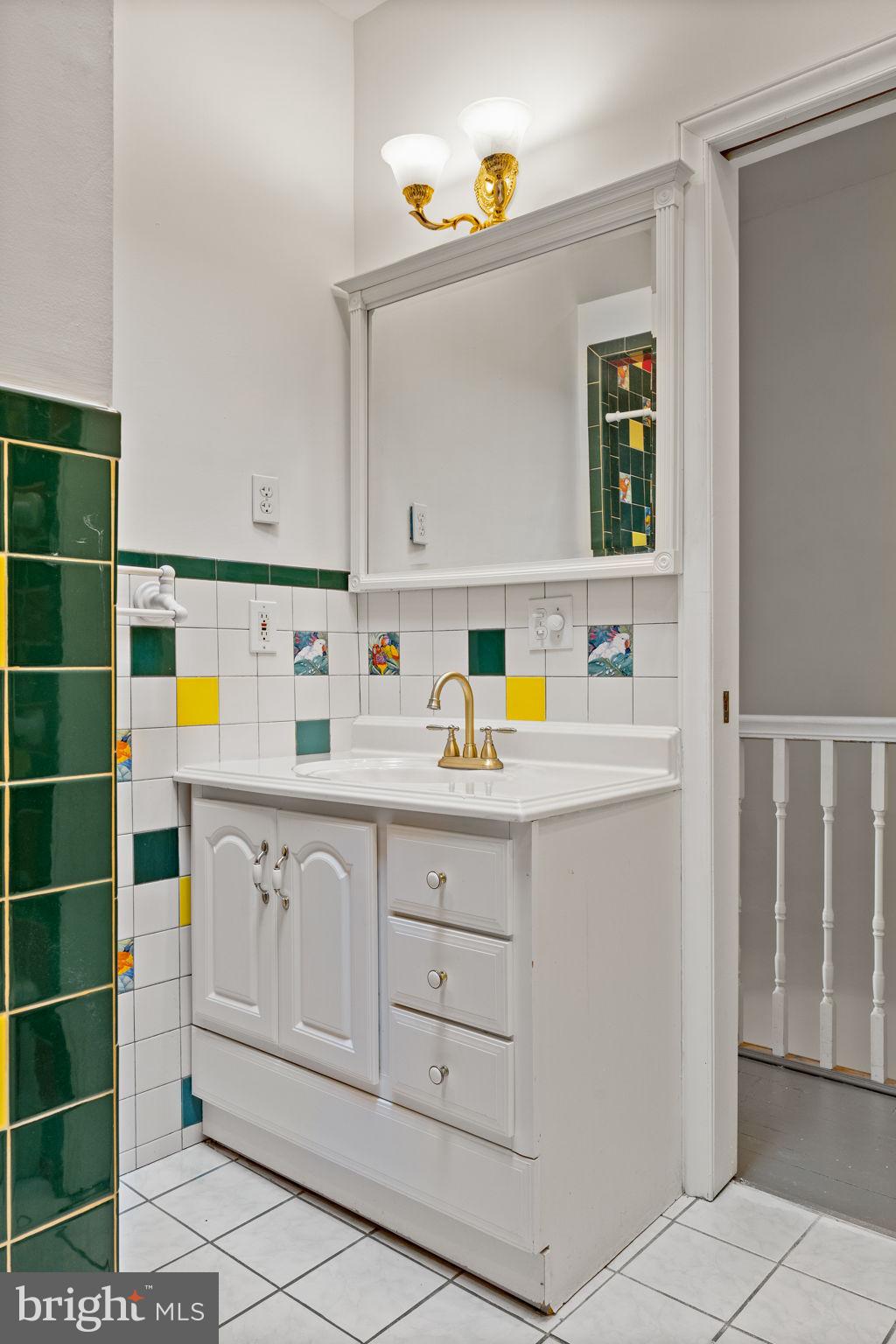 LOWER MOYAMENSING - Residential