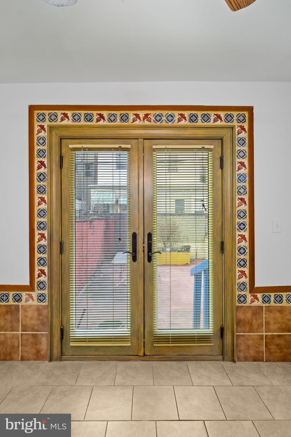 LOWER MOYAMENSING - Residential