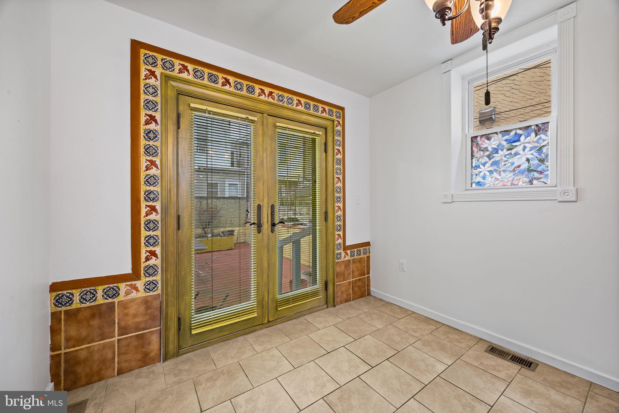 LOWER MOYAMENSING - Residential