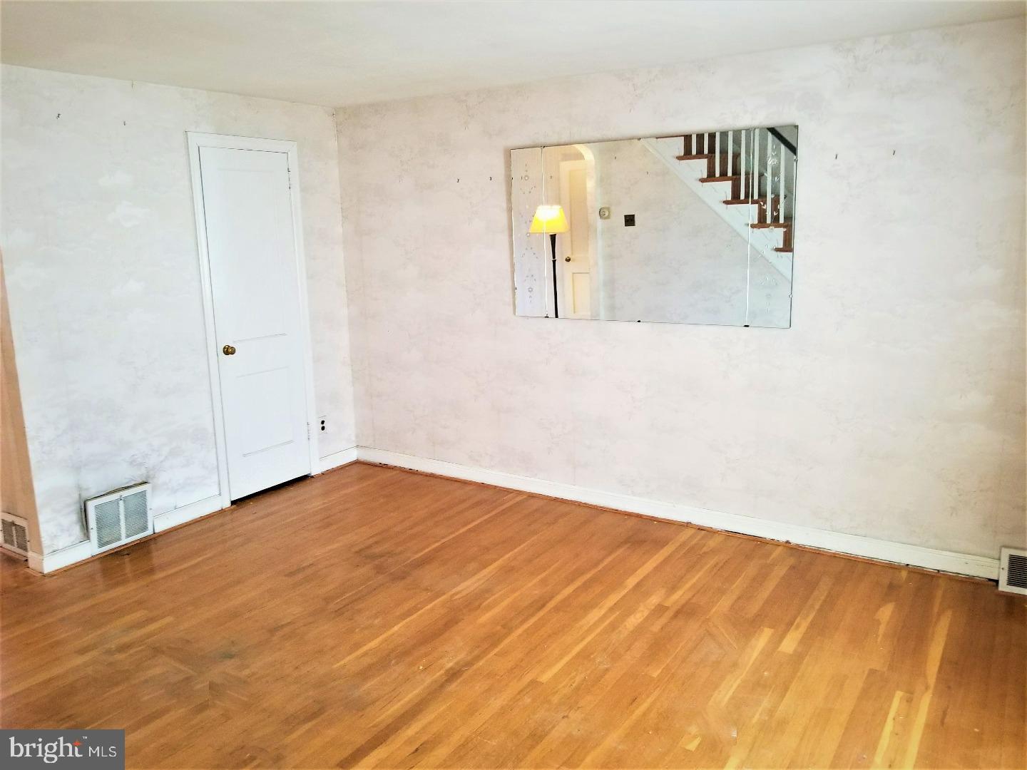 BRIDESBURG - Residential