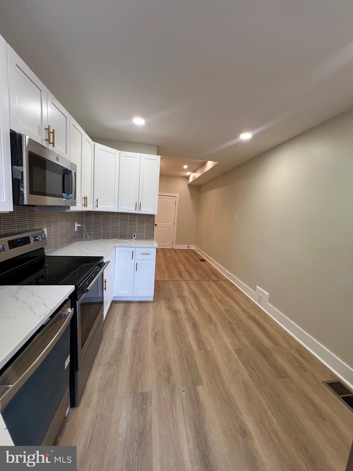 SHARSWOOD - Residential