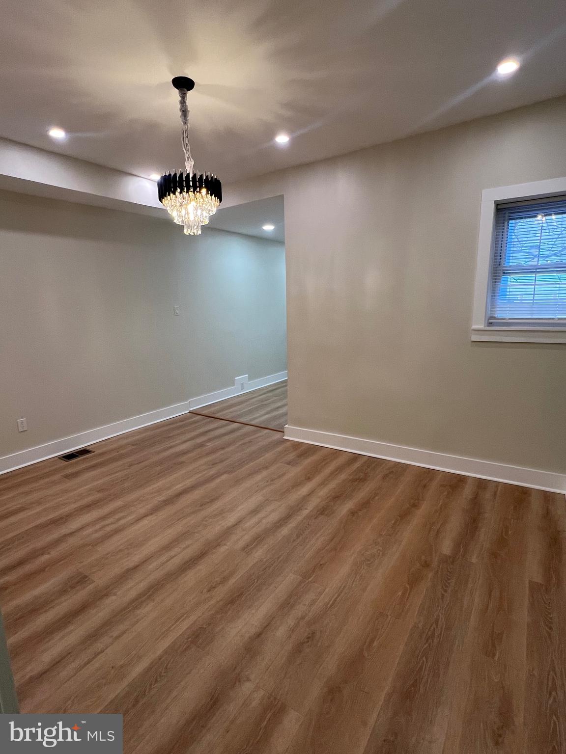 SHARSWOOD - Residential